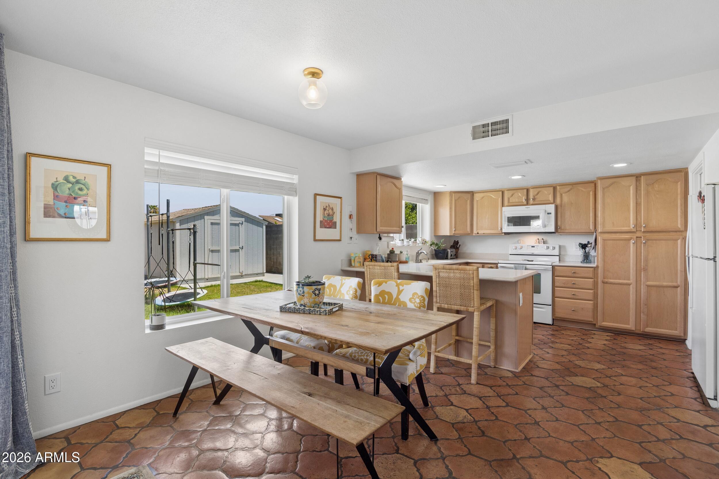 3508 E CAMPO BELLO Drive