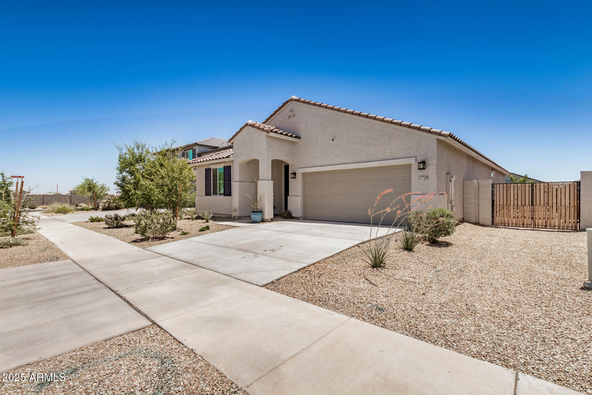 17729 W MONTE LINDO Lane