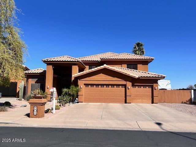 2837 N WHITING Circle
