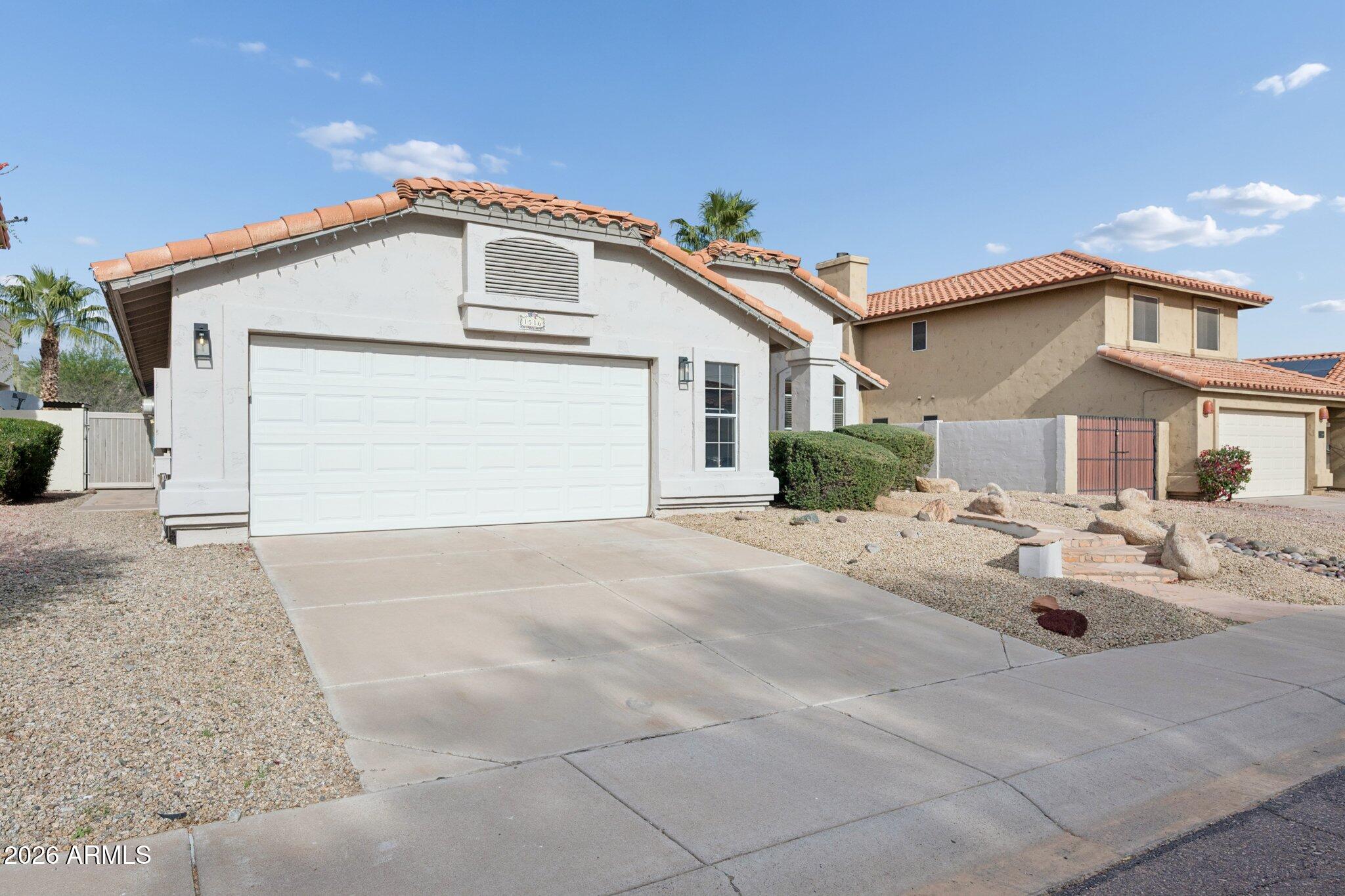 1516 E WINDSONG Drive