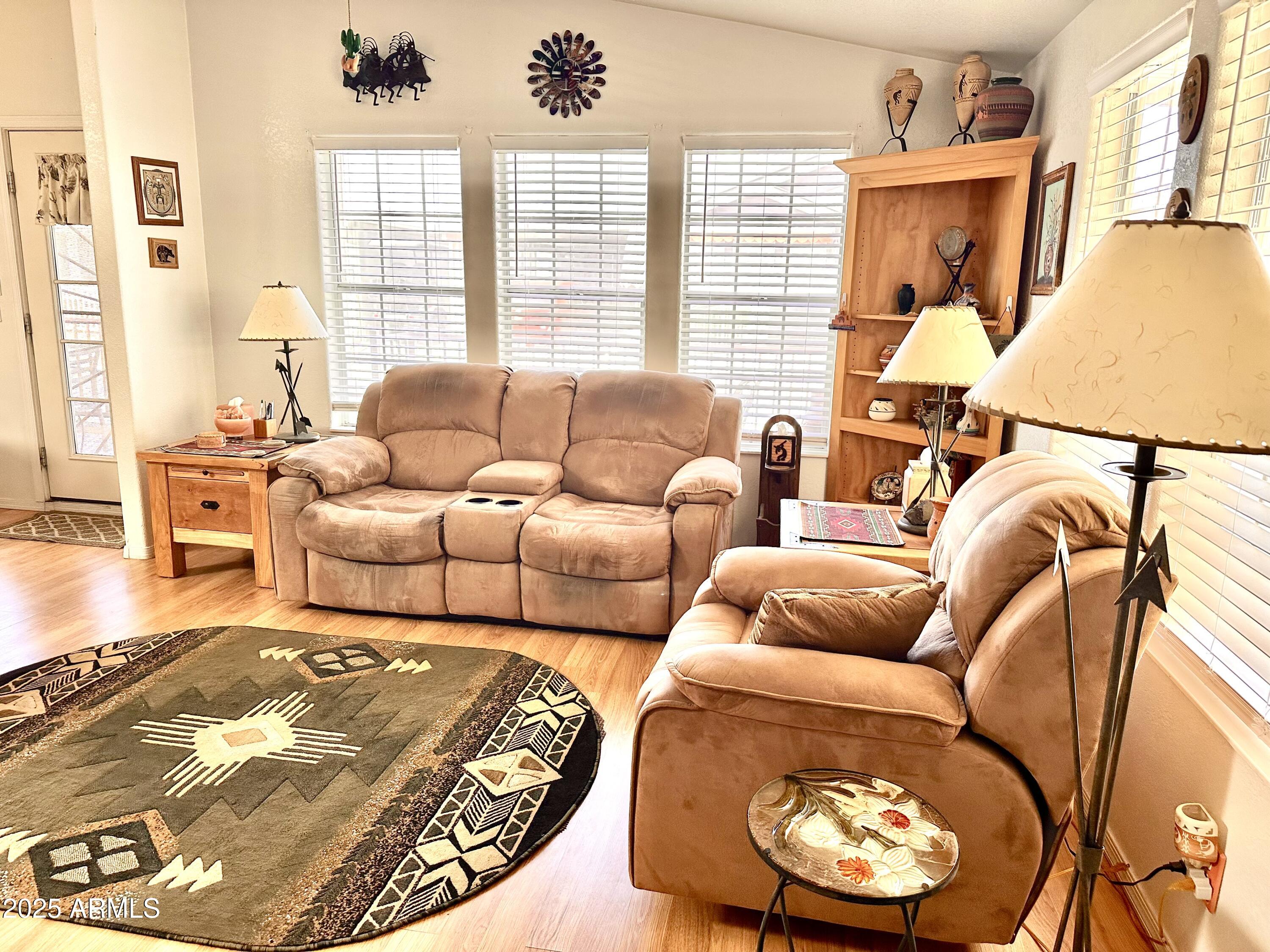 650 N Hawes Road 4609