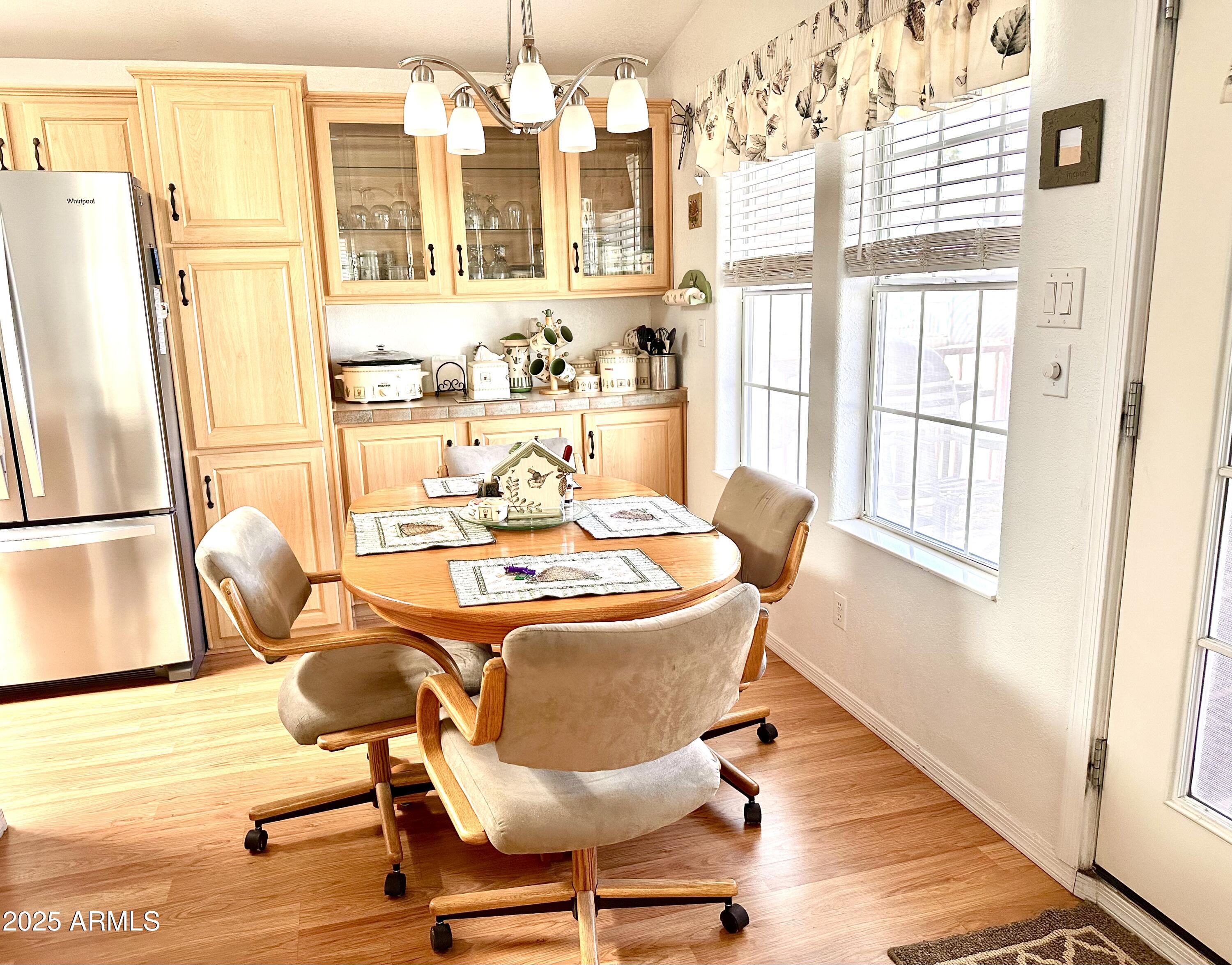 650 N Hawes Road 4609