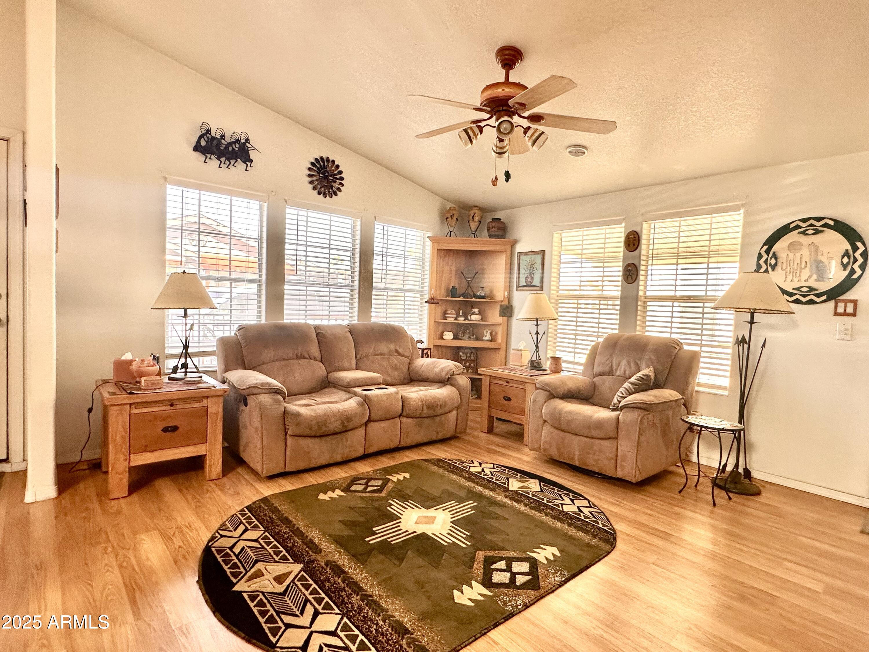 650 N Hawes Road 4609