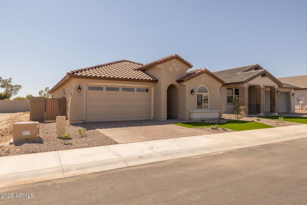 Photo of 18941 W Monterosa Street, Litchfield Park, AZ 85340 (MLS # 6884415)