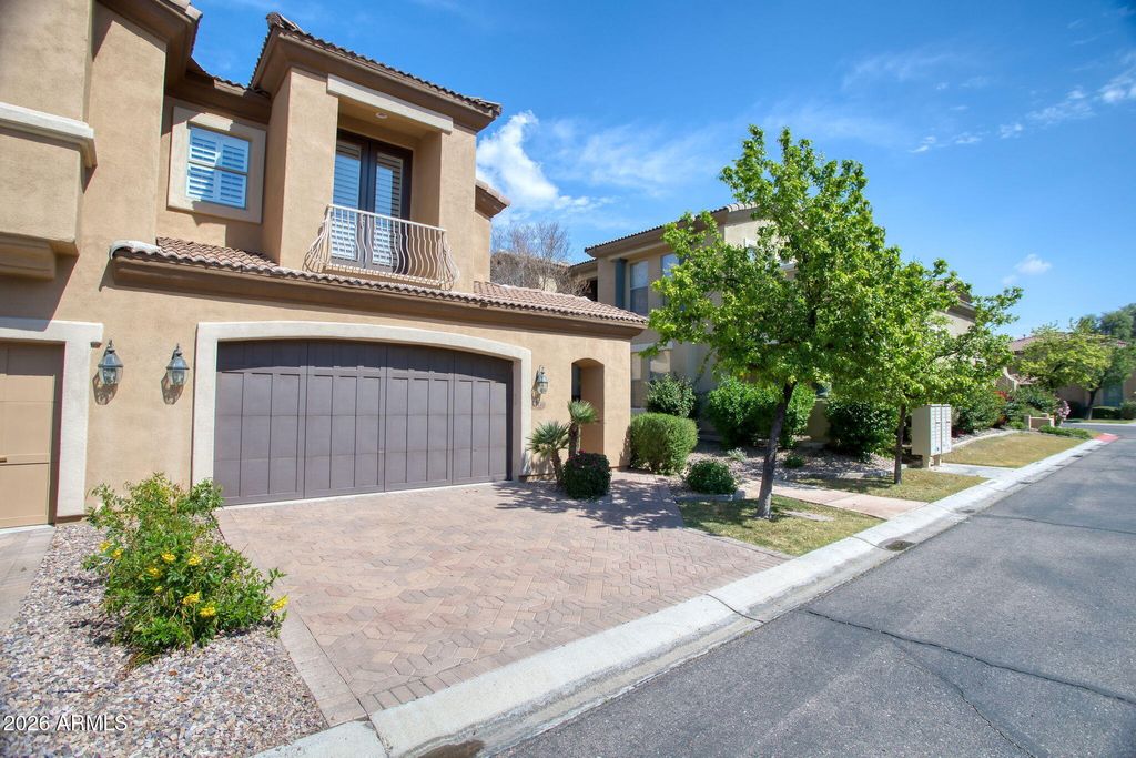 Photo of 3432 E Lions Street, Phoenix, AZ 85018 (MLS # 6998493)