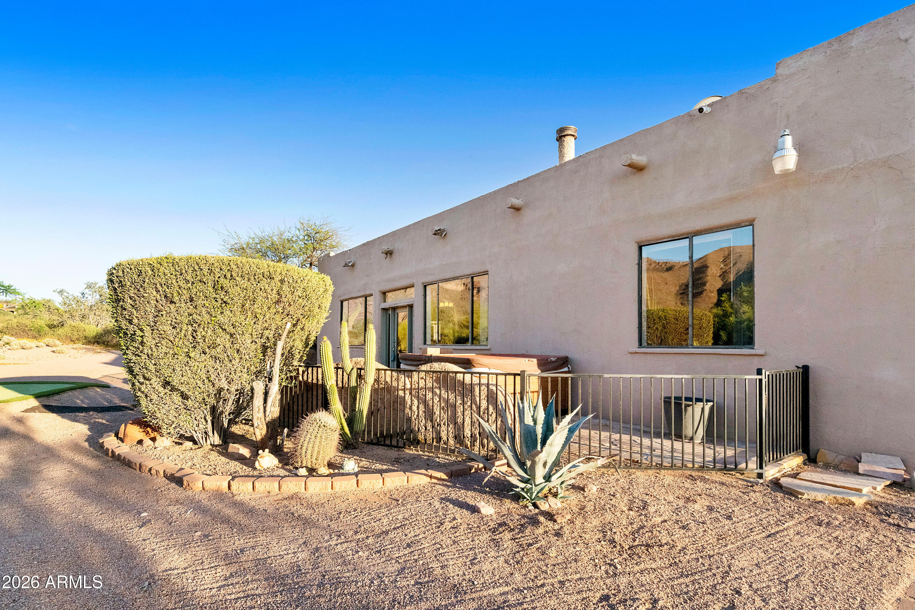 2409 S TONTO View