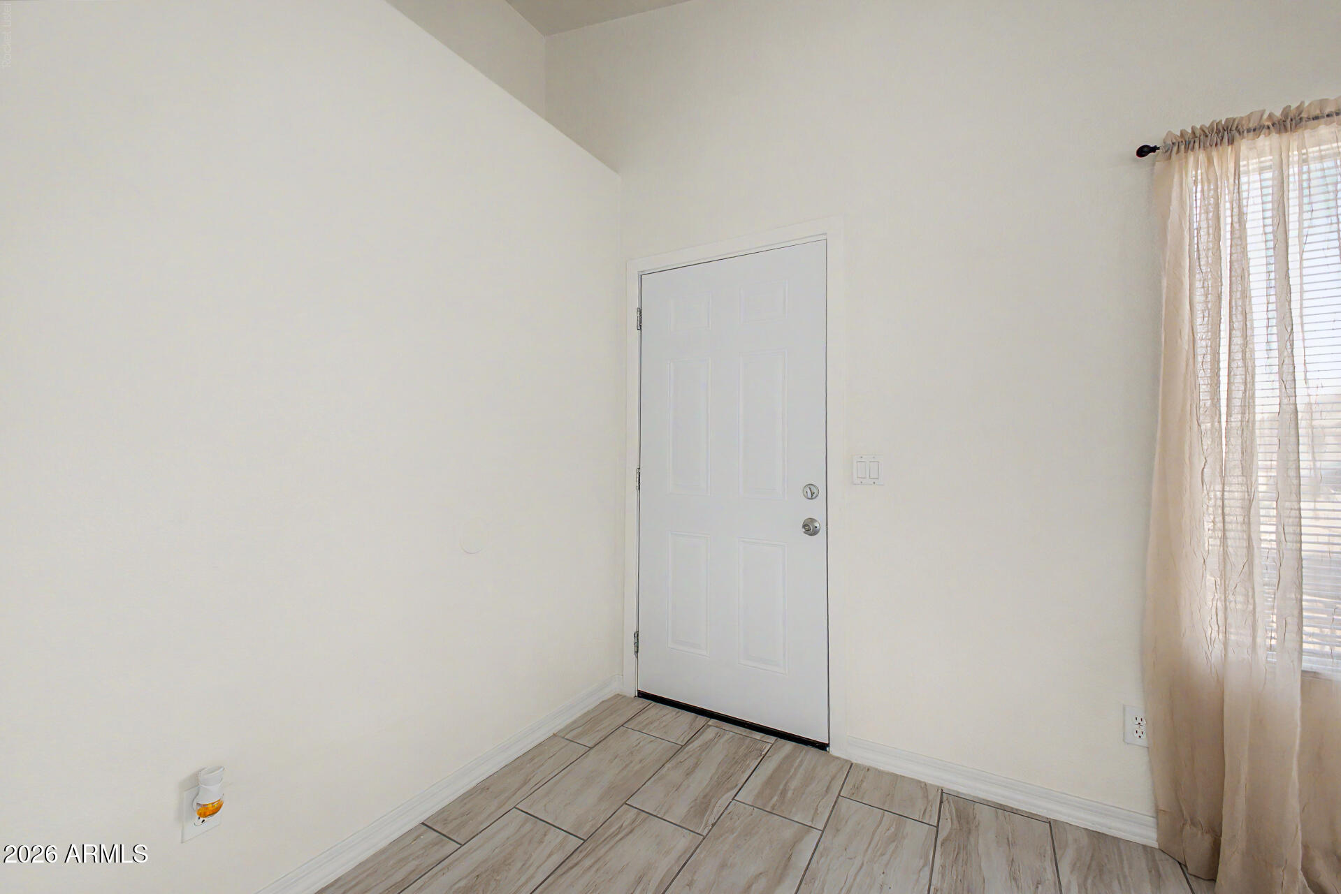 8563 W MISSION Lane