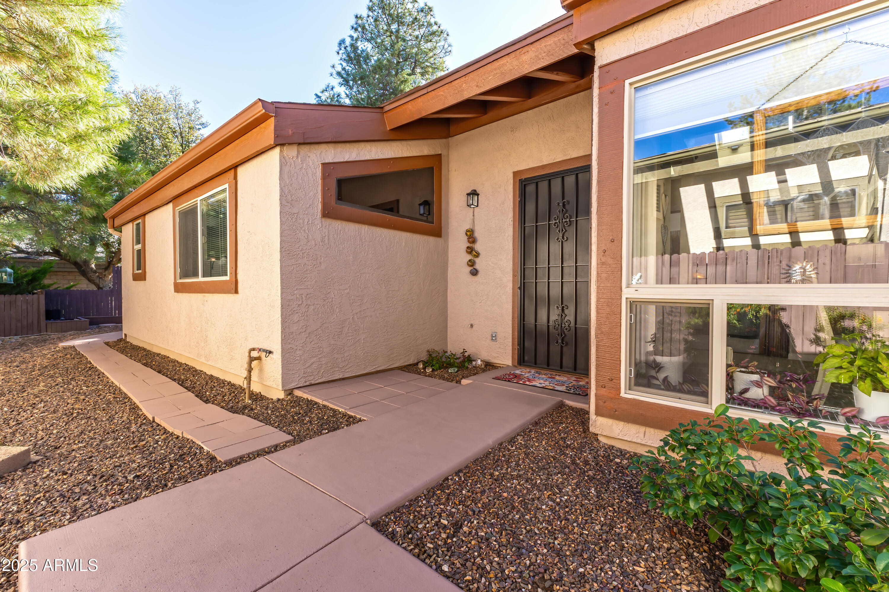 1665 Quail Run
