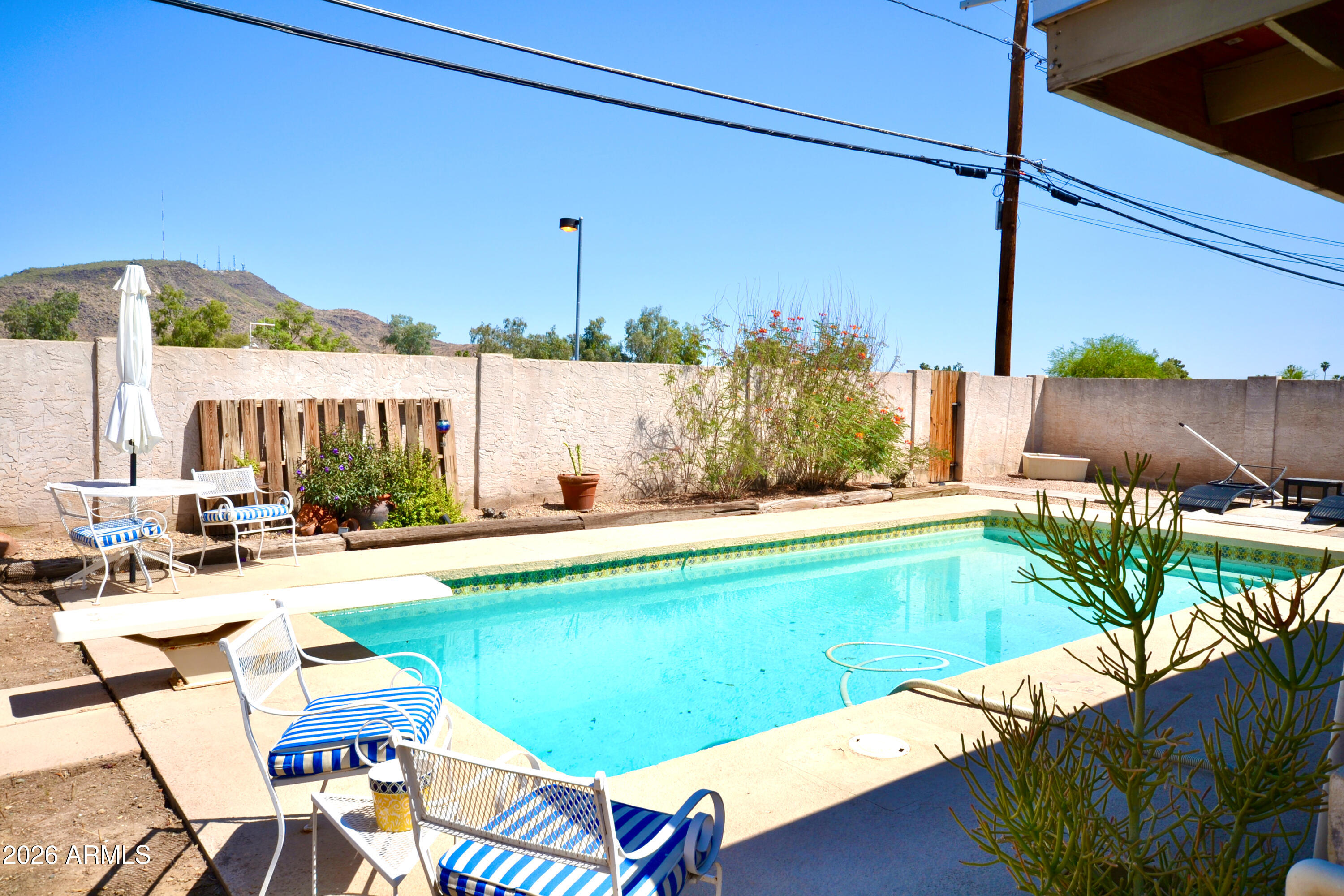 COX MEADOWS - Residential
