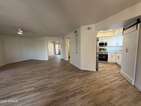 9151 W GREENWAY Road 106 Peoria AZ 85381