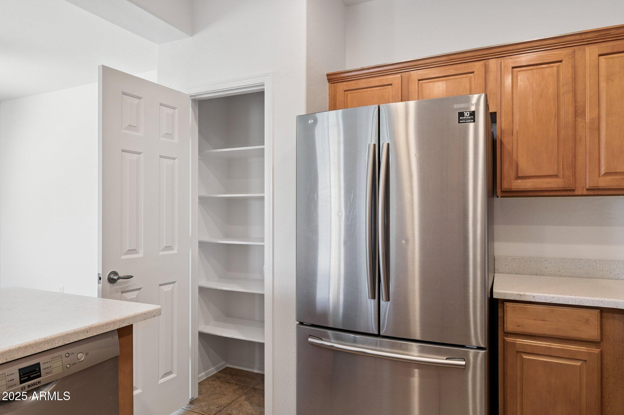 43213 N VISTA HILLS Drive