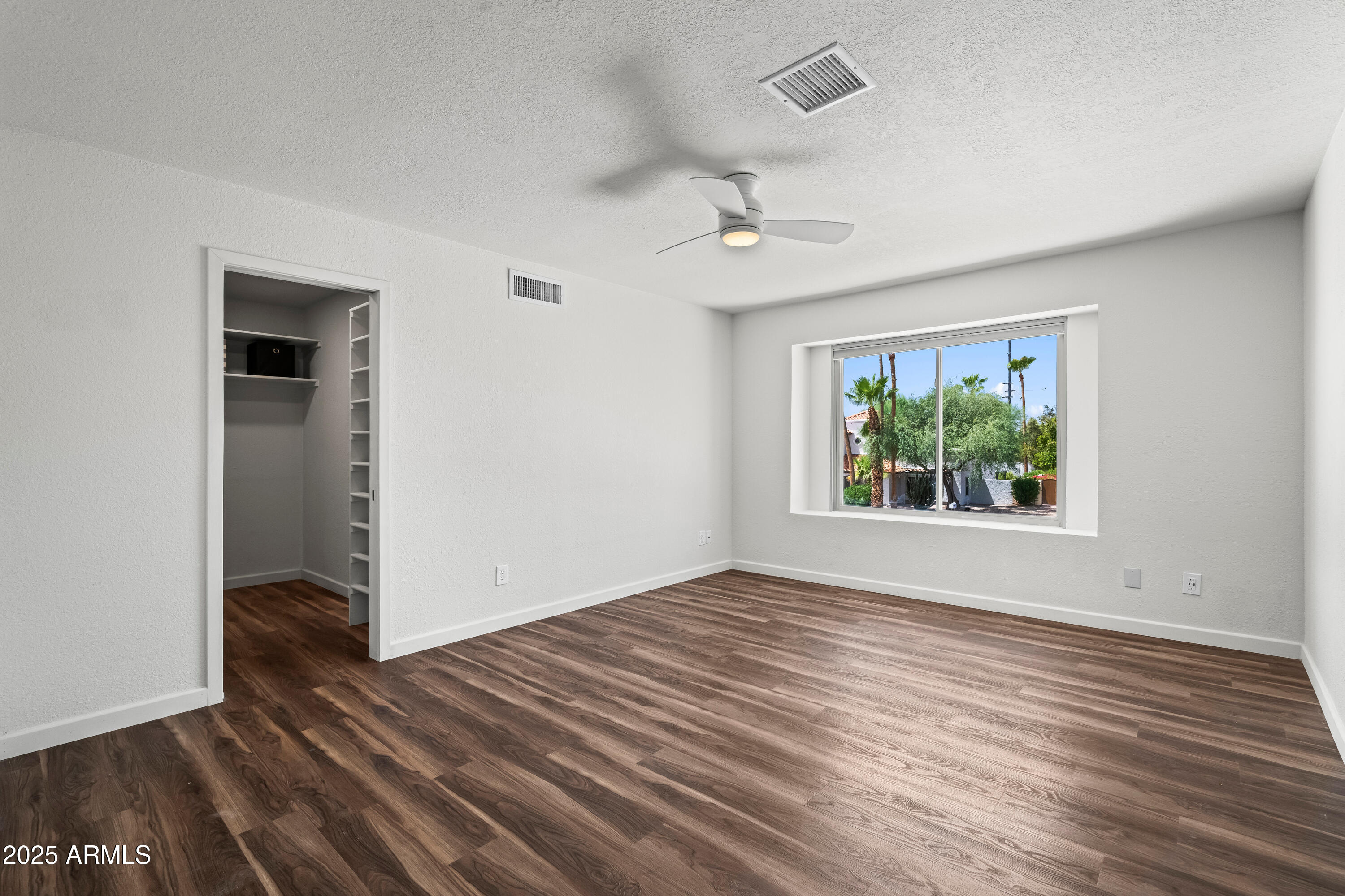 Scottsdale, Arizona 85254, United States, 4 Bedrooms Bedrooms, ,3 BathroomsBathrooms,Residential,Active,195820