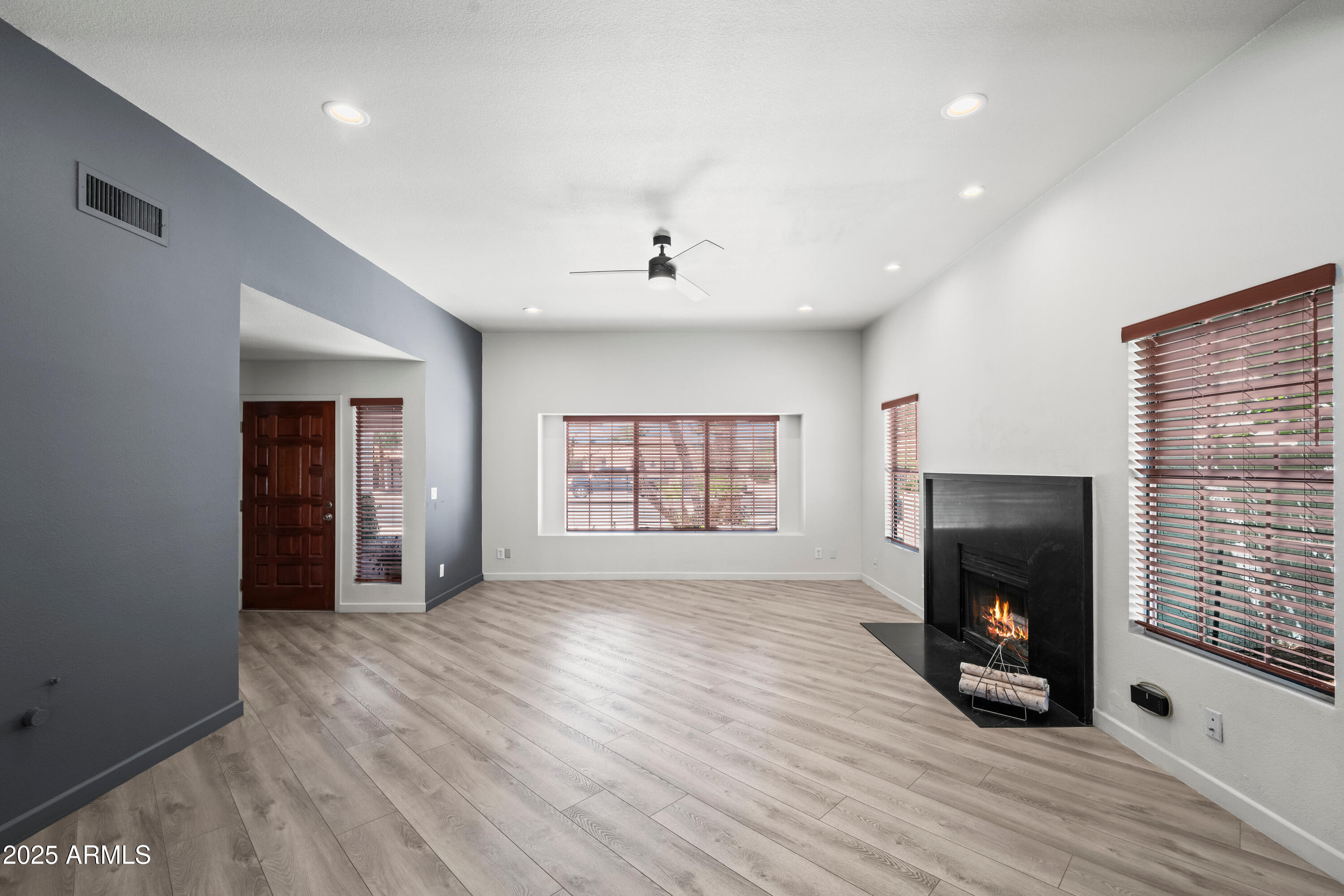 Scottsdale, Arizona 85254, United States, 4 Bedrooms Bedrooms, ,3 BathroomsBathrooms,Residential,Active,195820