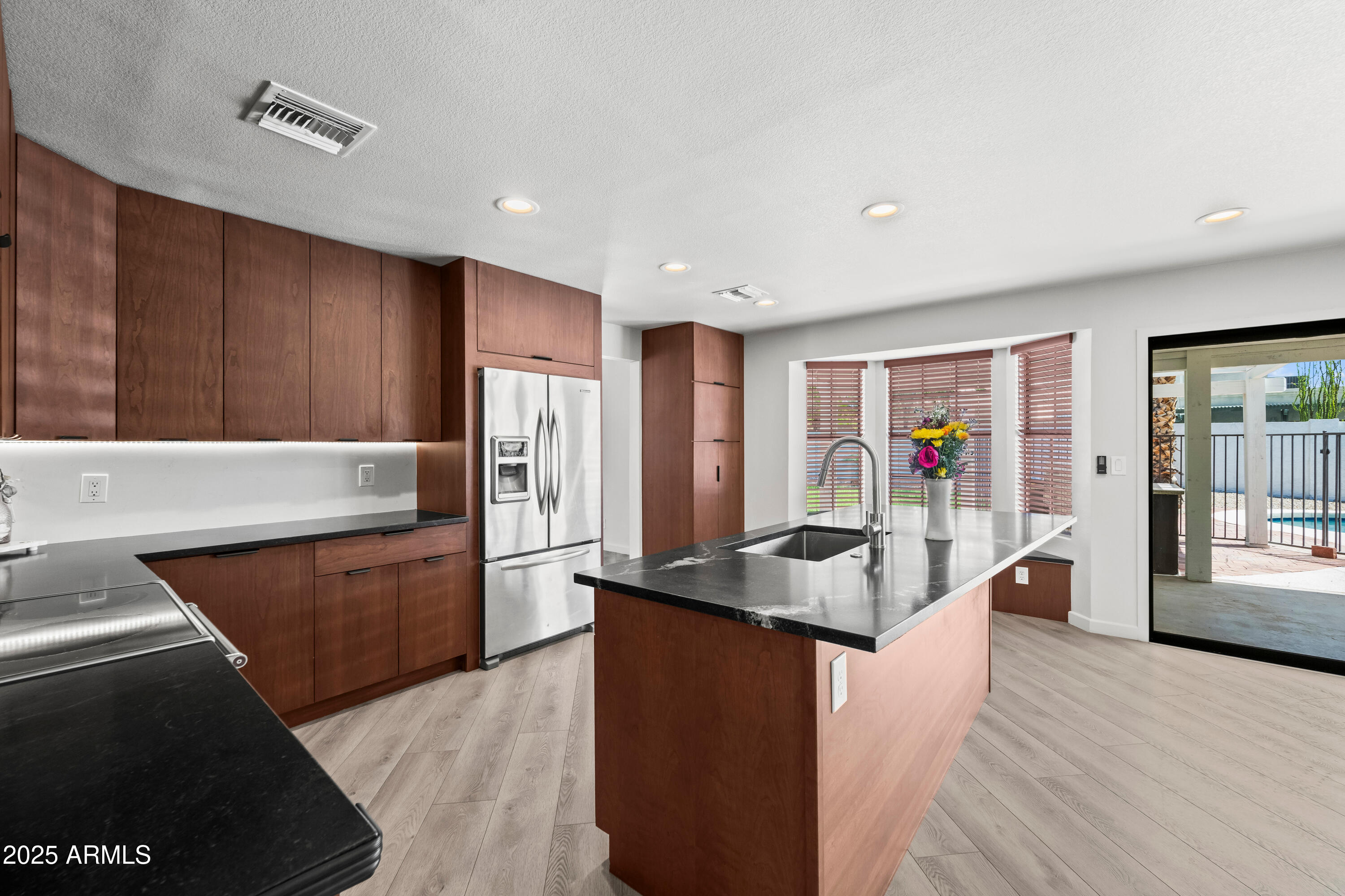 Scottsdale, Arizona 85254, United States, 4 Bedrooms Bedrooms, ,3 BathroomsBathrooms,Residential,Active,195820