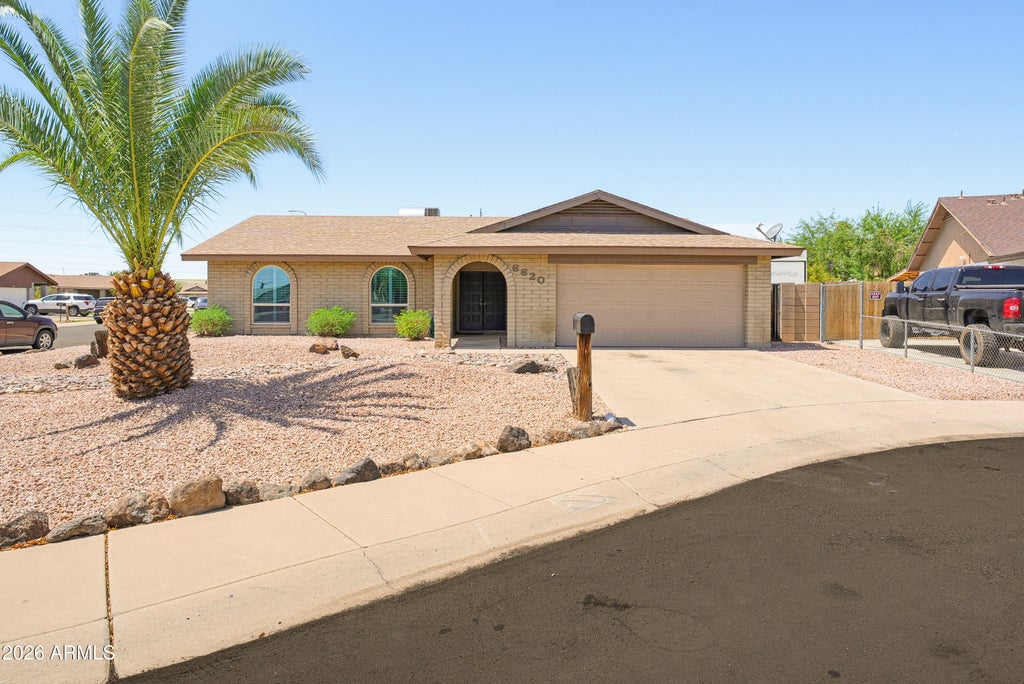 Photo of 6620 W Mercer Lane, Glendale, AZ 85304 (MLS # 7071473)