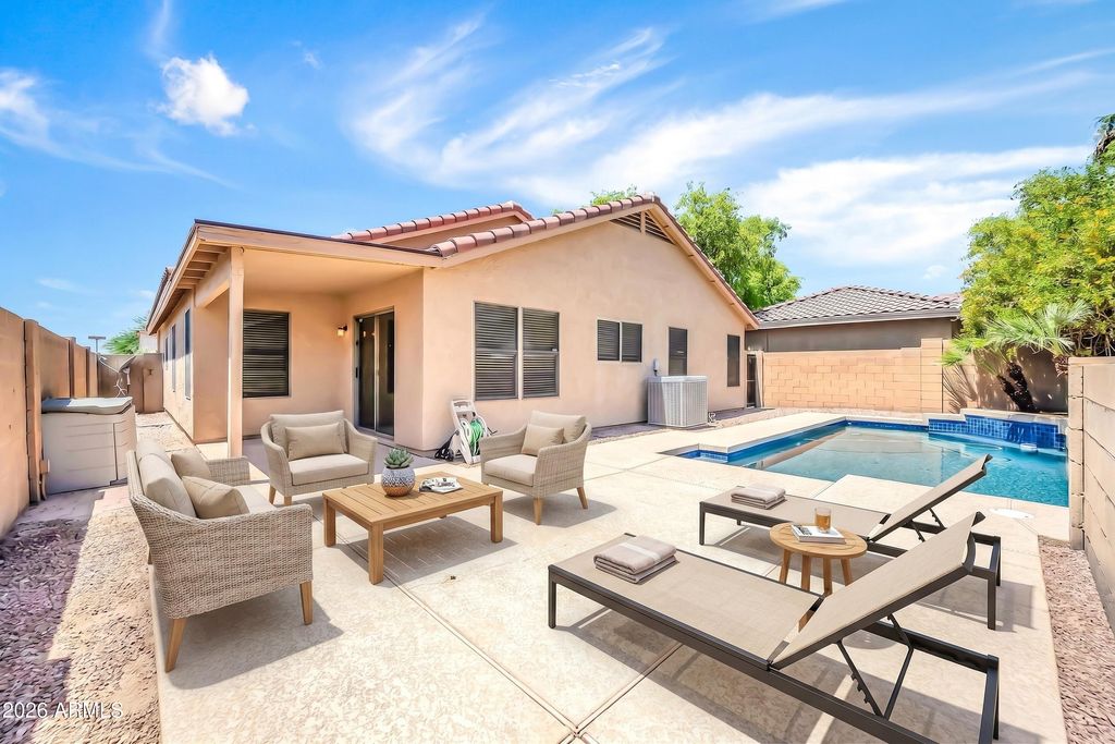 Photo of 2430 E Peach Tree Drive, Chandler, AZ 85249 (MLS # 7012934)