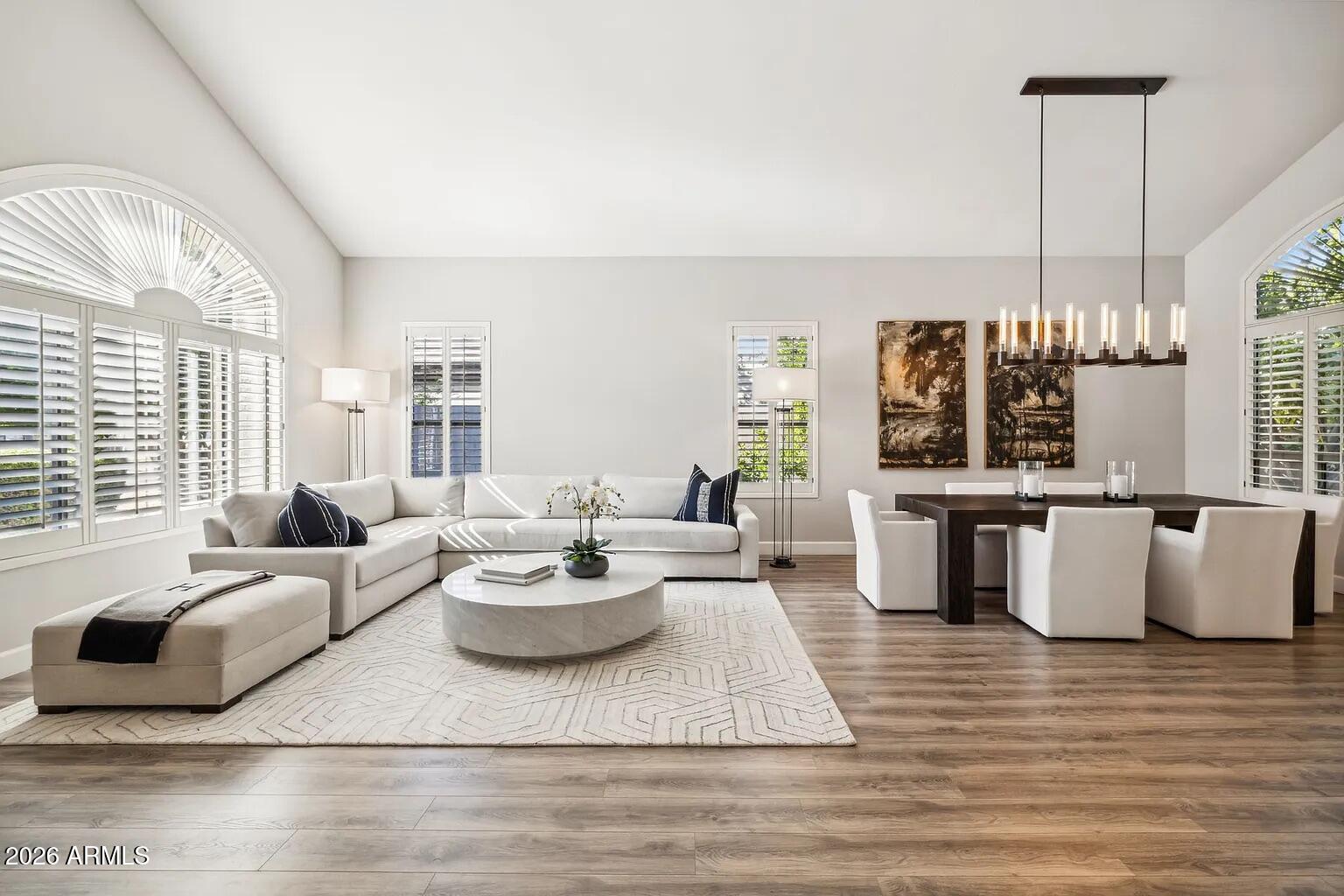 6414 E MONTE CRISTO Avenue