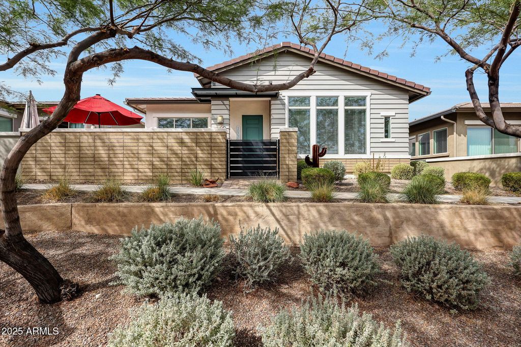 Photo of 20771 W Colter Street, Buckeye, AZ 85396 (MLS # 6922016)