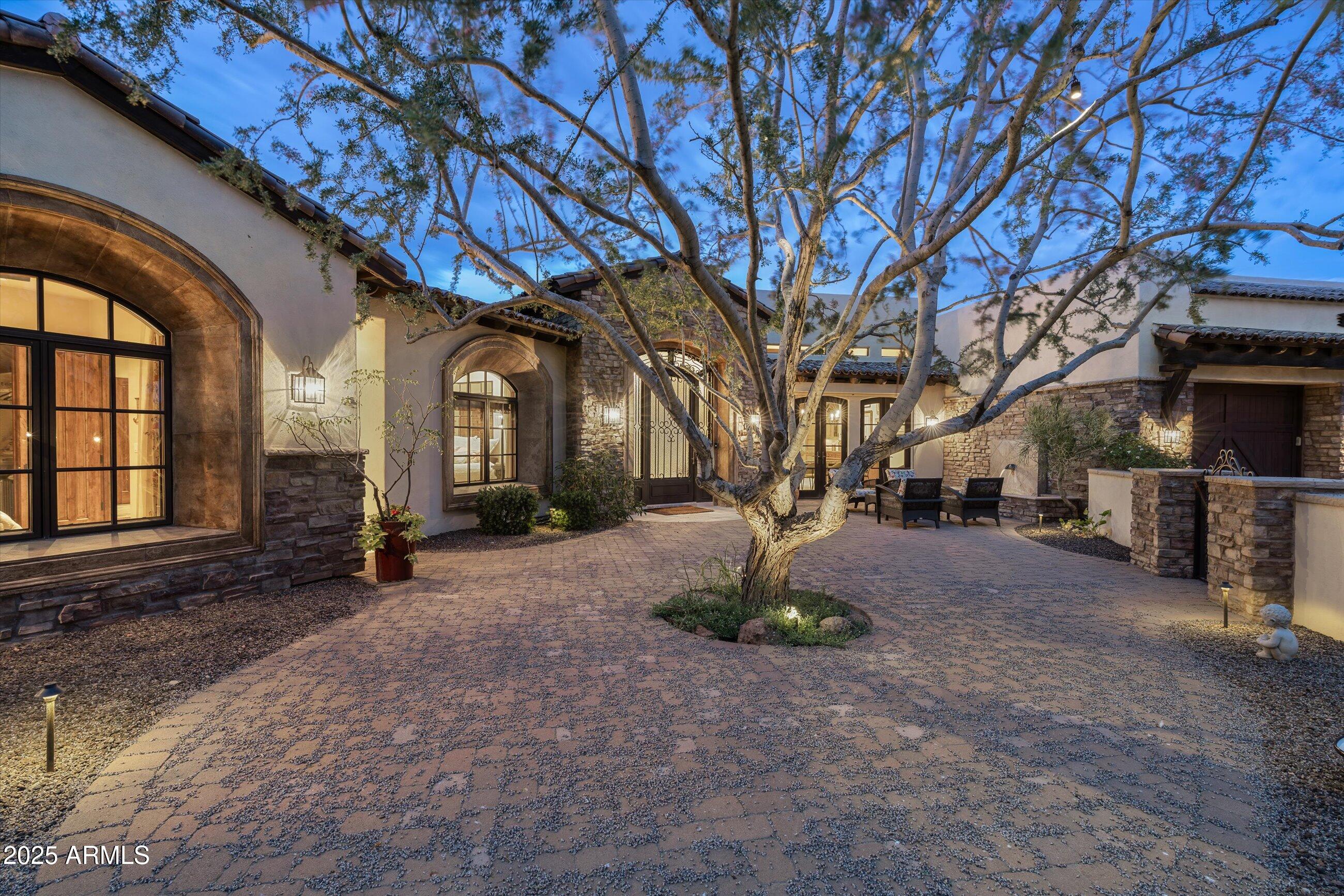 6102 E SAGE Drive