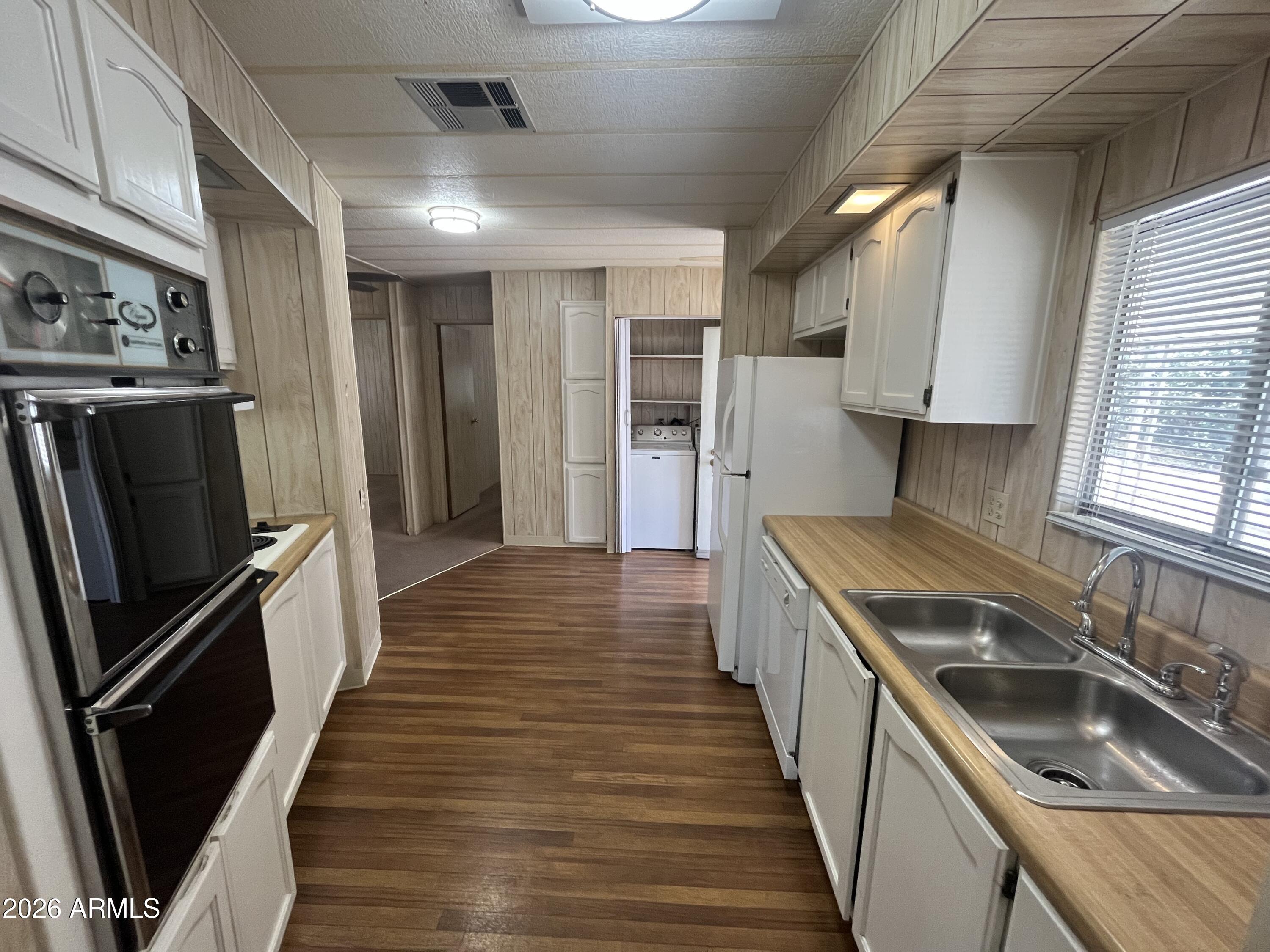 6960 W PEORIA Avenue 74