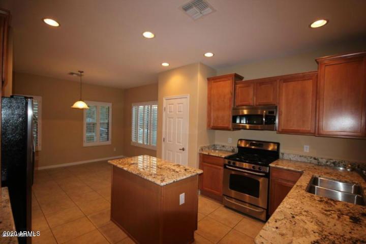 5118 W Molly Lane