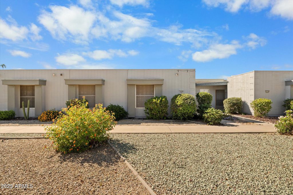 Photo of 10540 W Palmeras Drive, Sun City, AZ 85373 (MLS # 6941273)