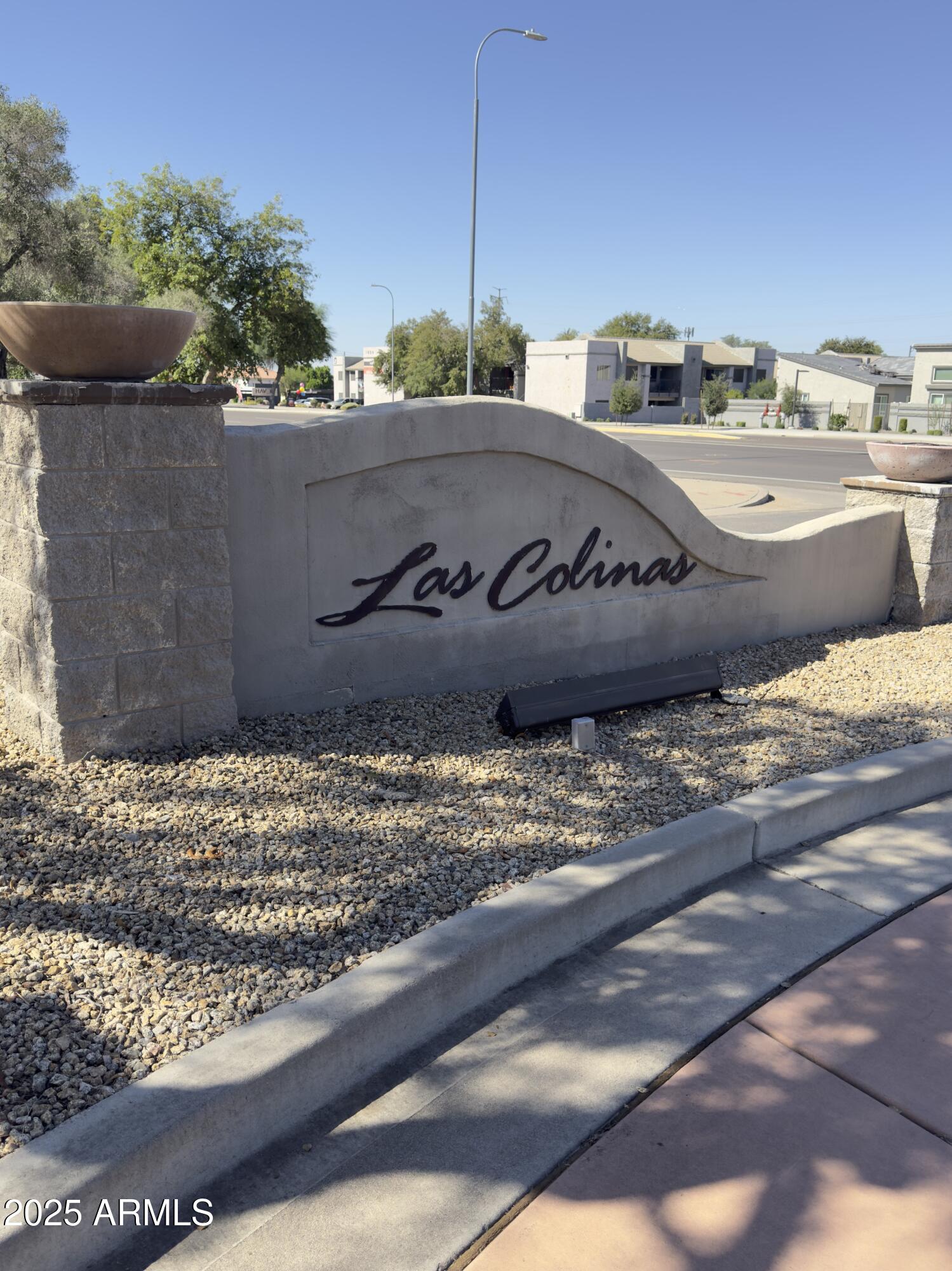 1812 E BEAUTIFUL Lane