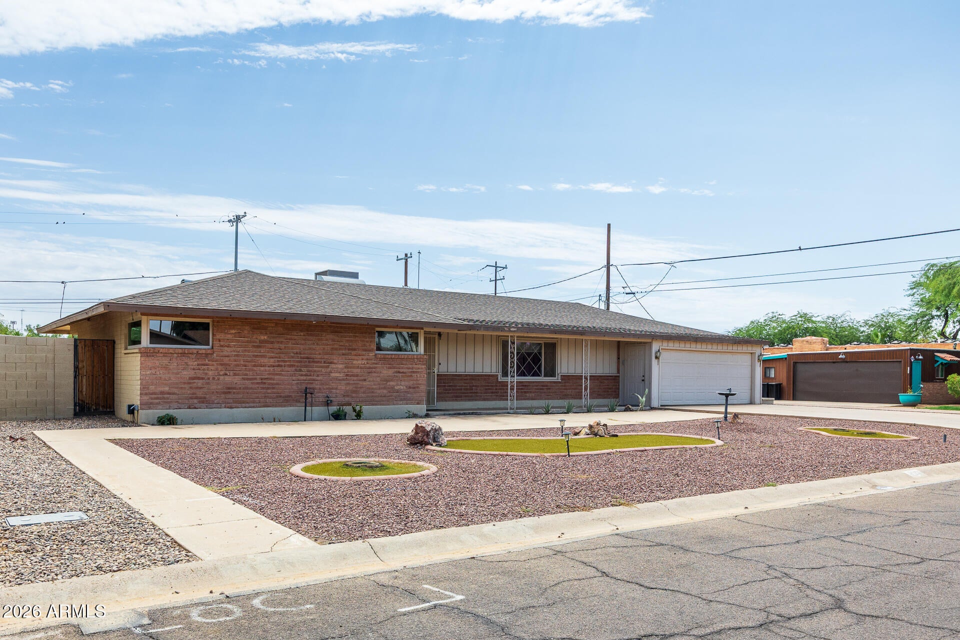 303 E MARKLEY Drive