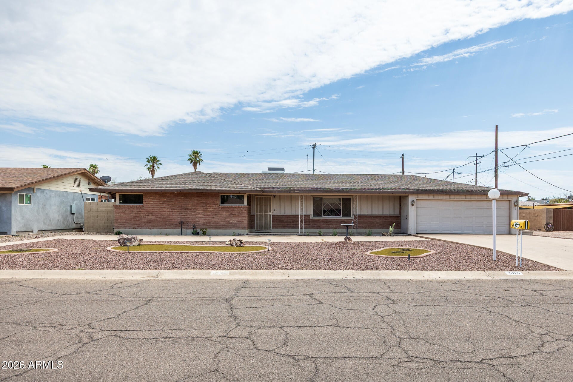 303 E MARKLEY Drive
