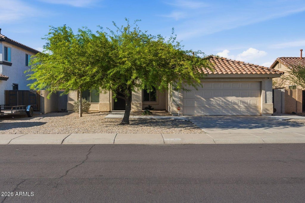 Photo of 10760 W Louise Drive, Peoria, AZ 85373 (MLS # 7078625)