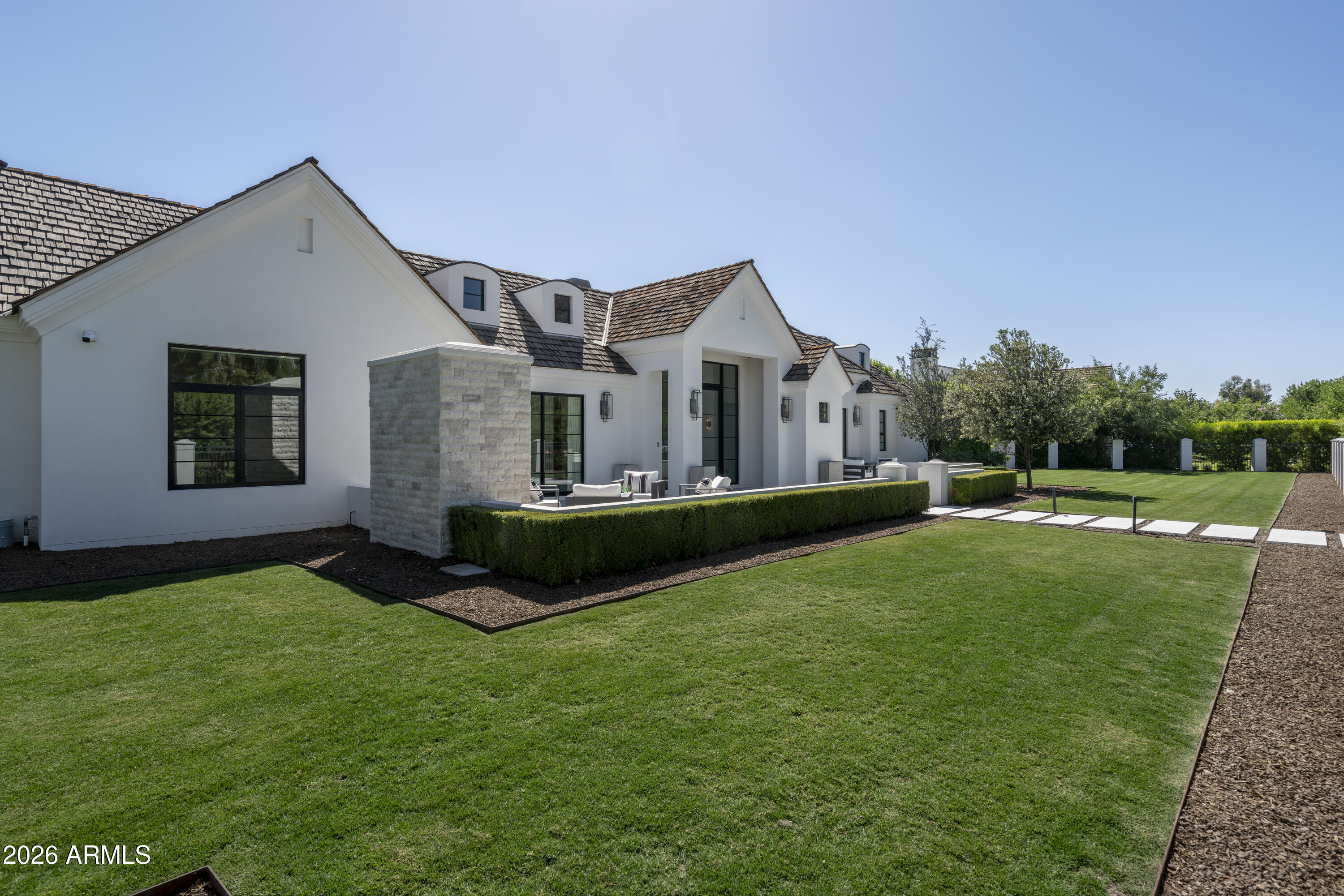 LAFAYETTE VILLA - Residential