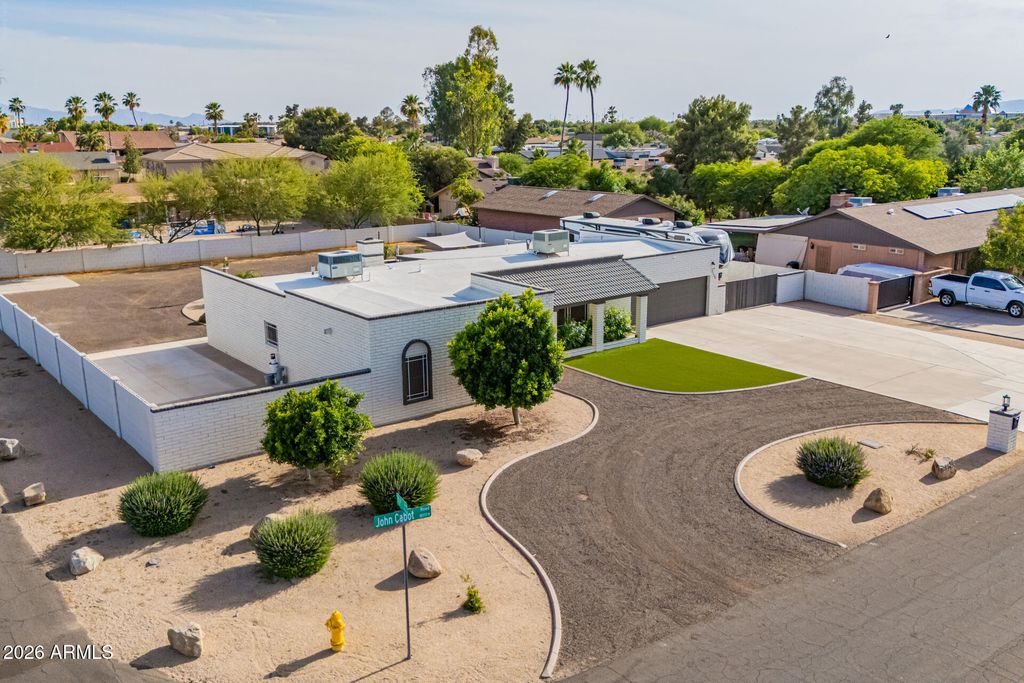 Photo of 7115 W John Cabot Road, Glendale, AZ 85308 (MLS # 7024357)