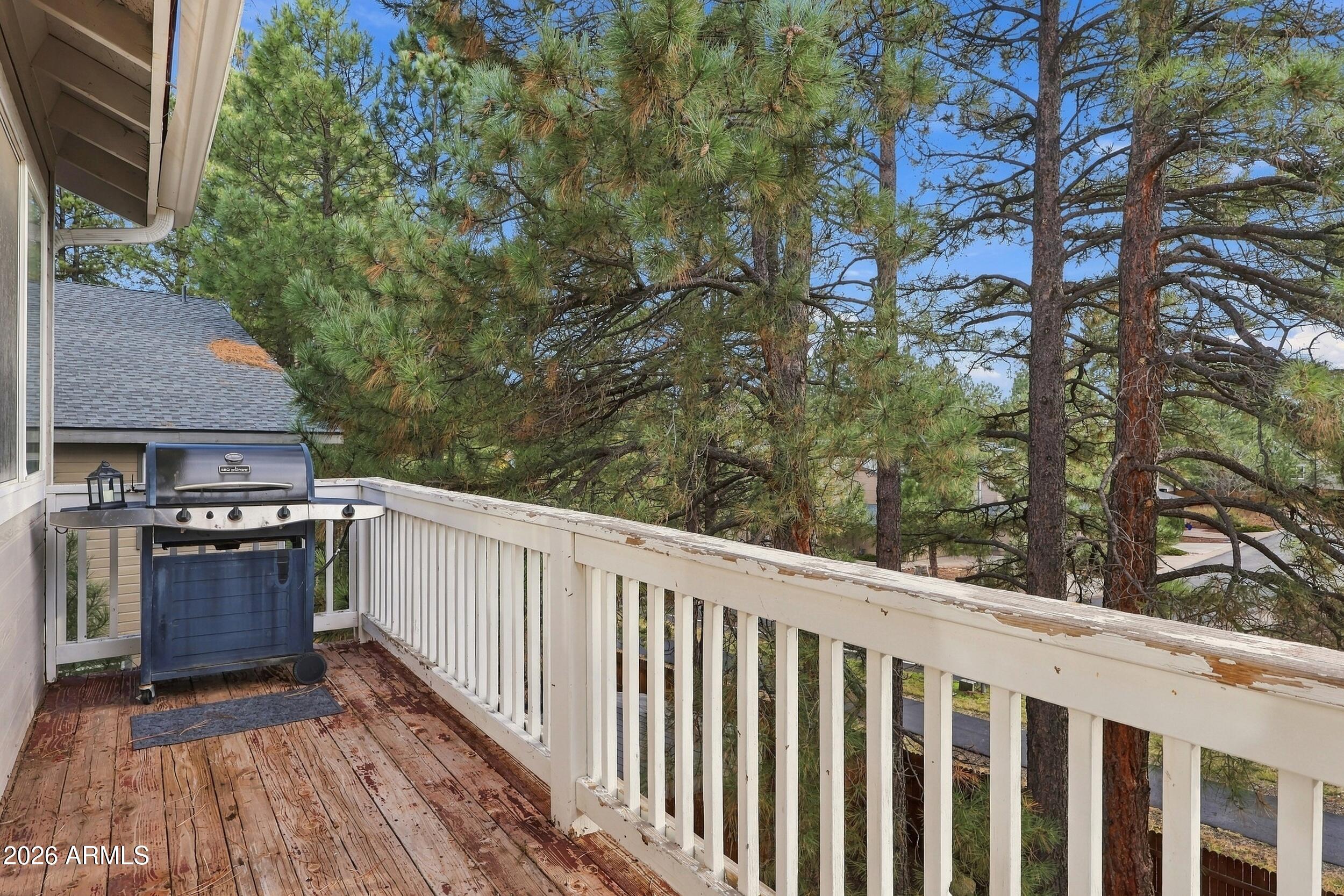 1136 W LIL BEN Trail
