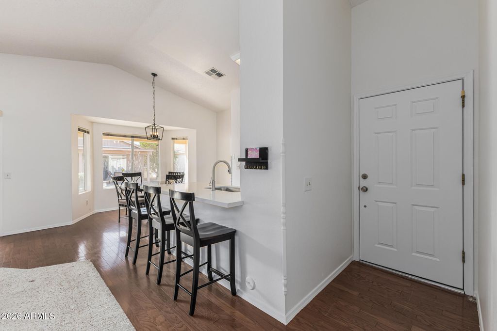 Photo of 1841 E Indian Wells Drive, Chandler, AZ 85249 (MLS # 6988482)