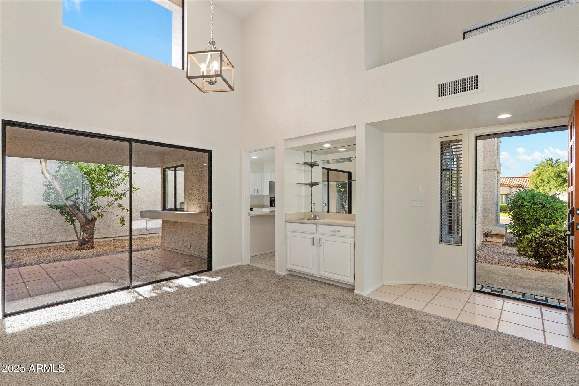 10089 E SAN SALVADOR Drive