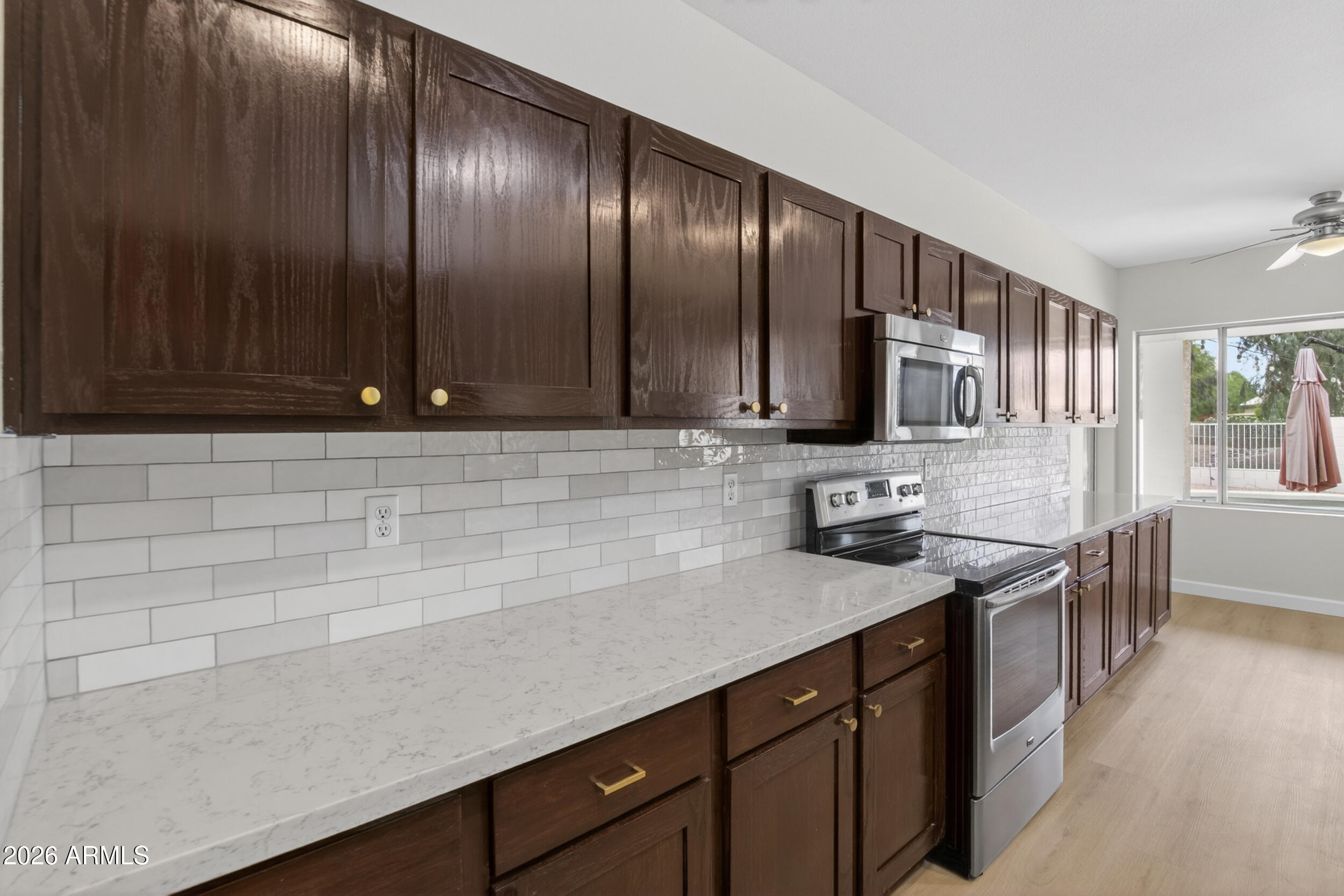 PINEVIEW UNIT ONE LOT 1-97 TR D-G - Residential