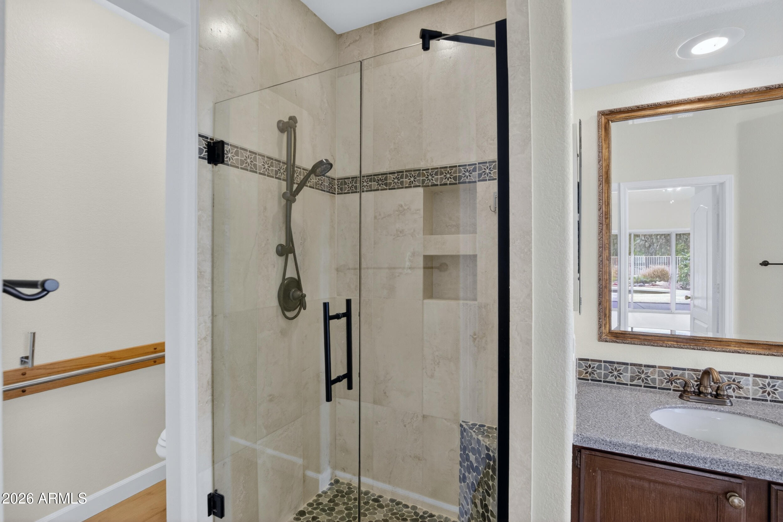 PINEVIEW UNIT ONE LOT 1-97 TR D-G - Residential