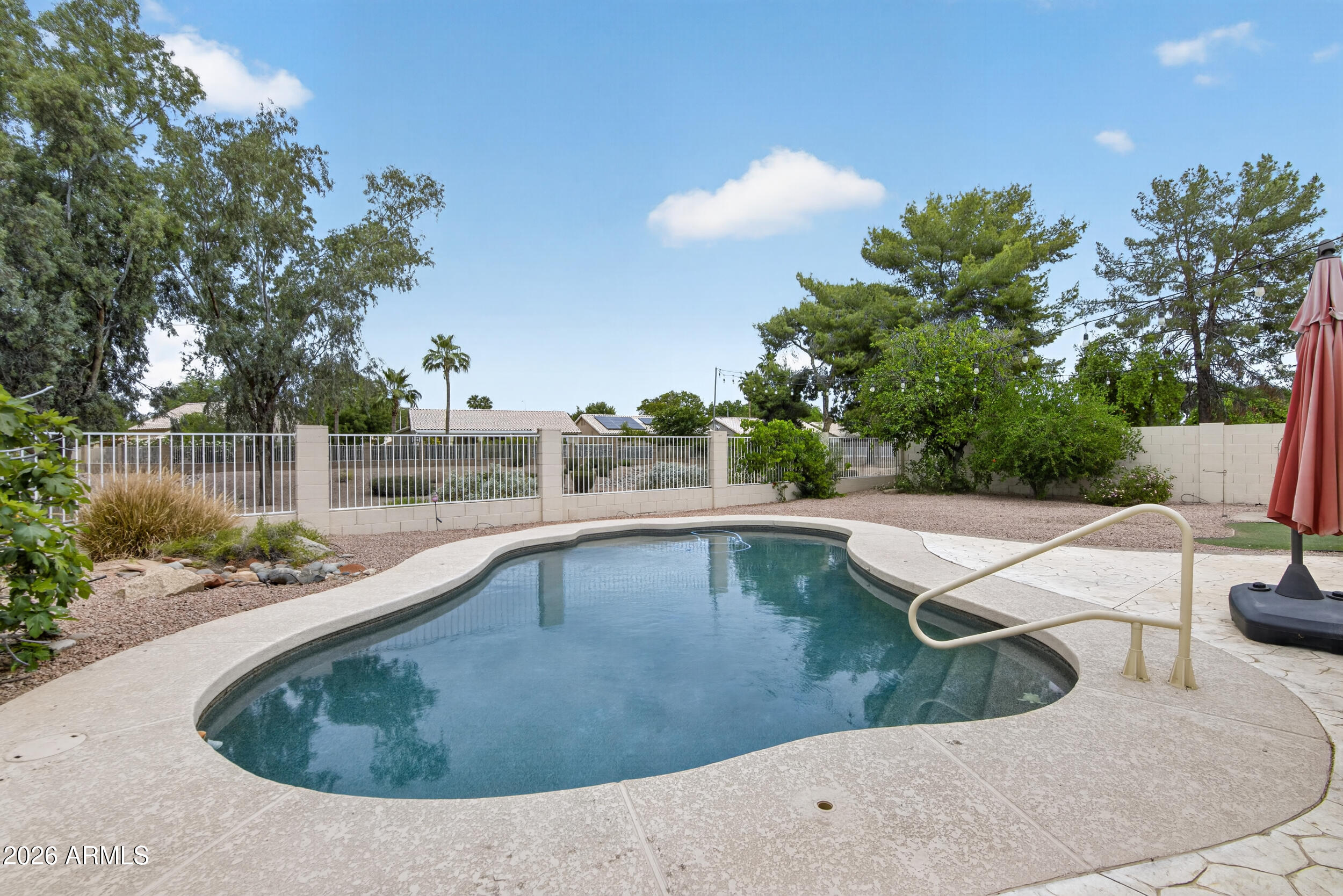 PINEVIEW UNIT ONE LOT 1-97 TR D-G - Residential