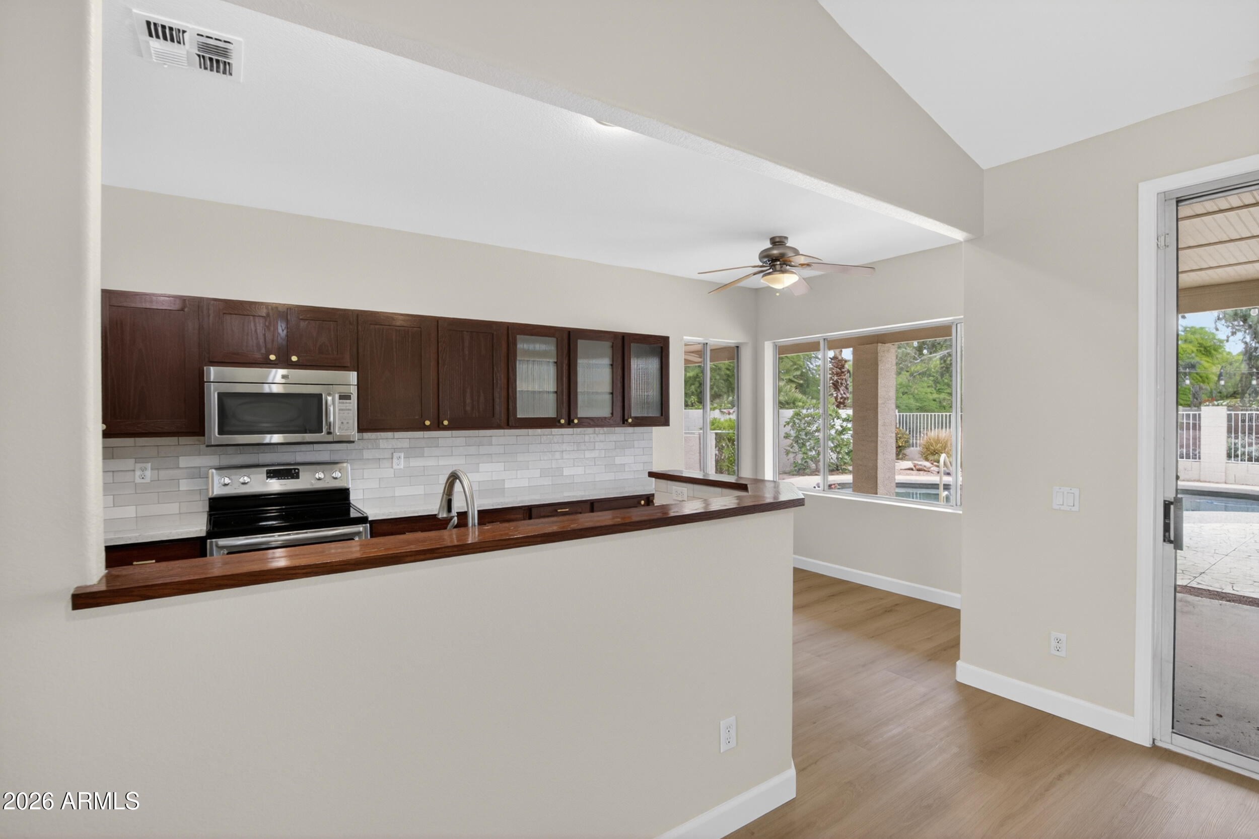PINEVIEW UNIT ONE LOT 1-97 TR D-G - Residential