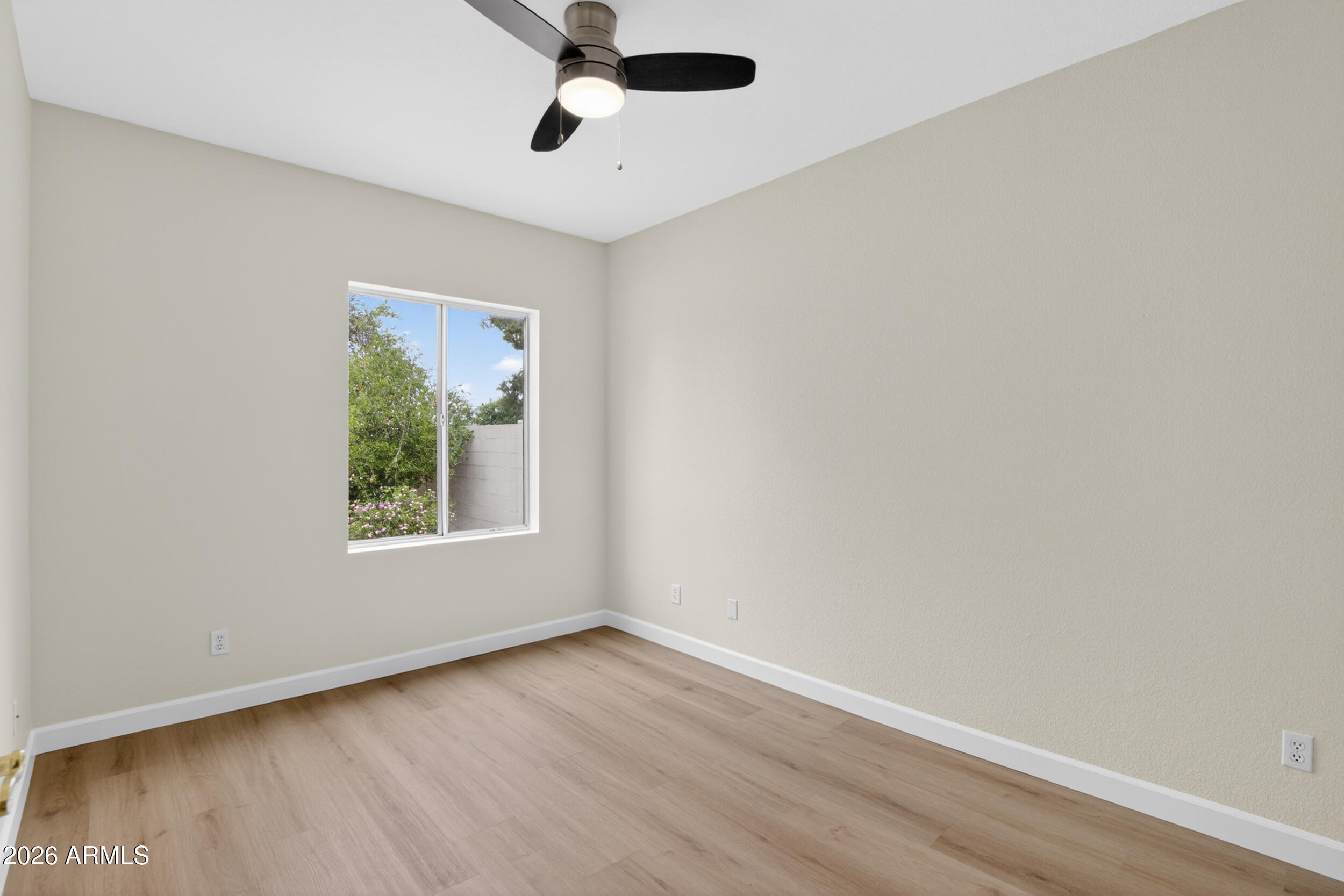 PINEVIEW UNIT ONE LOT 1-97 TR D-G - Residential