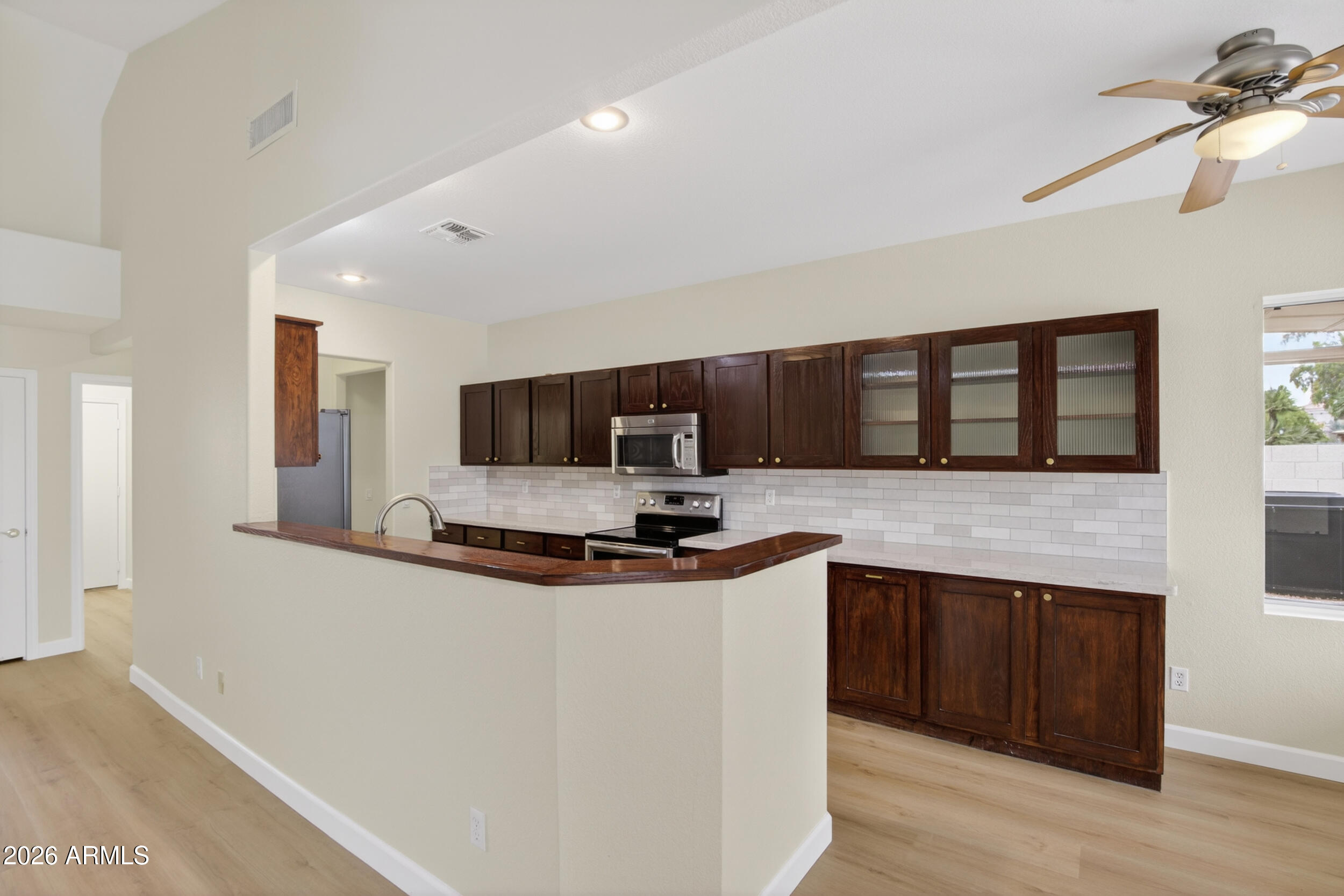 PINEVIEW UNIT ONE LOT 1-97 TR D-G - Residential