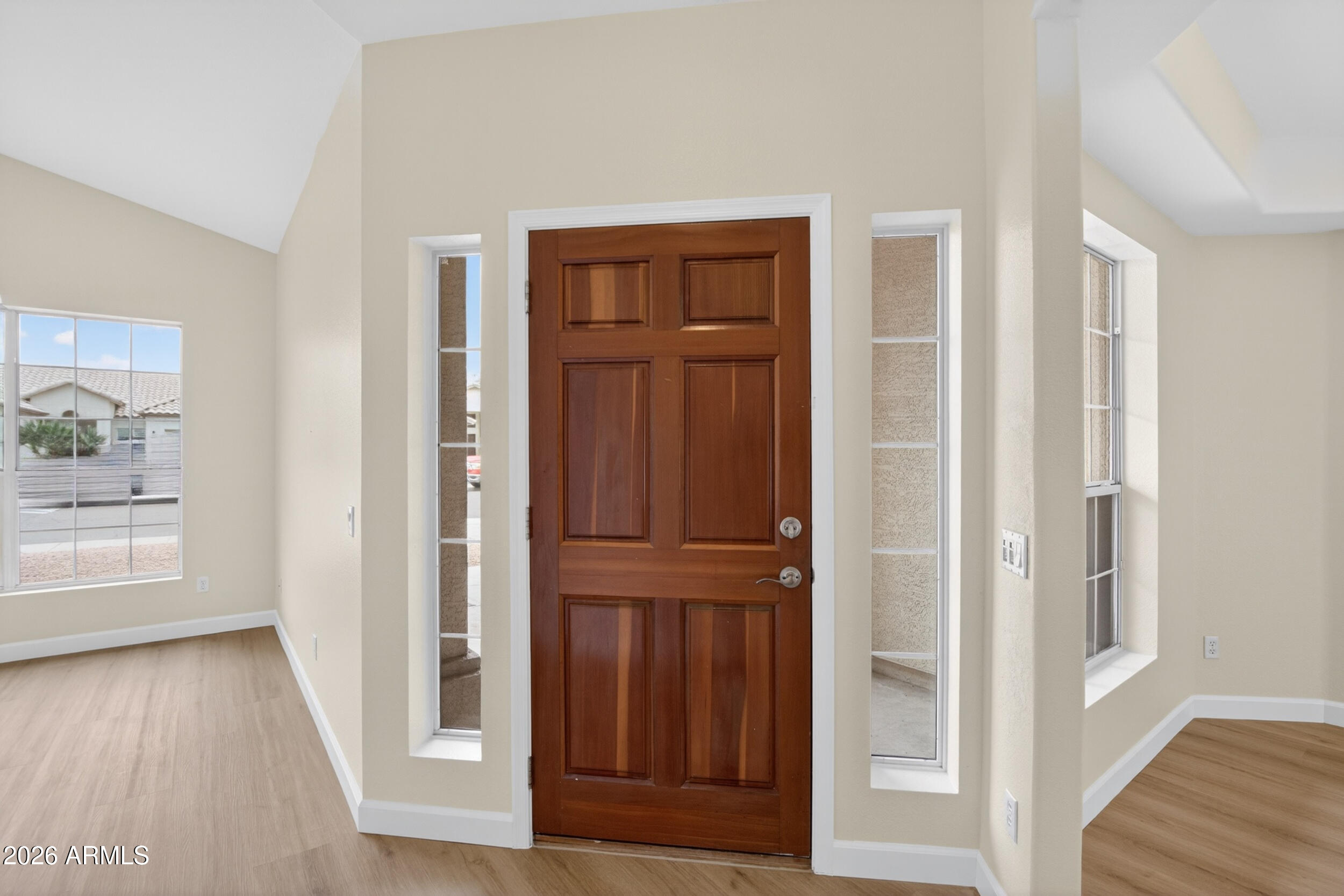 5372 W LINDA Lane