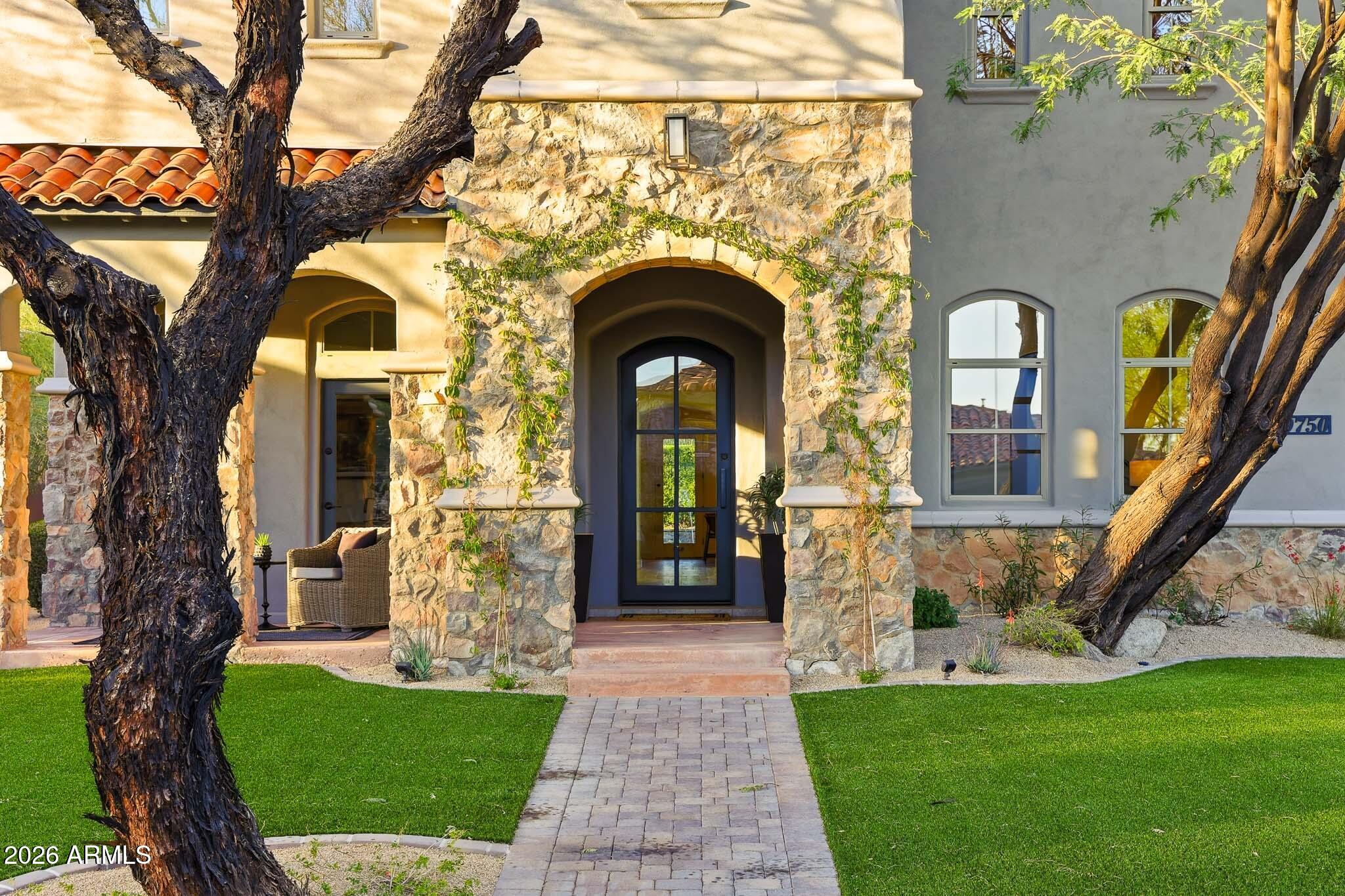 9750 E MOUNTAIN SPRING Road