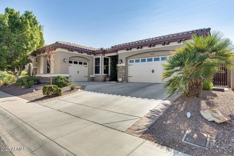 2413 W KACHINA Trail Phoenix AZ 85041