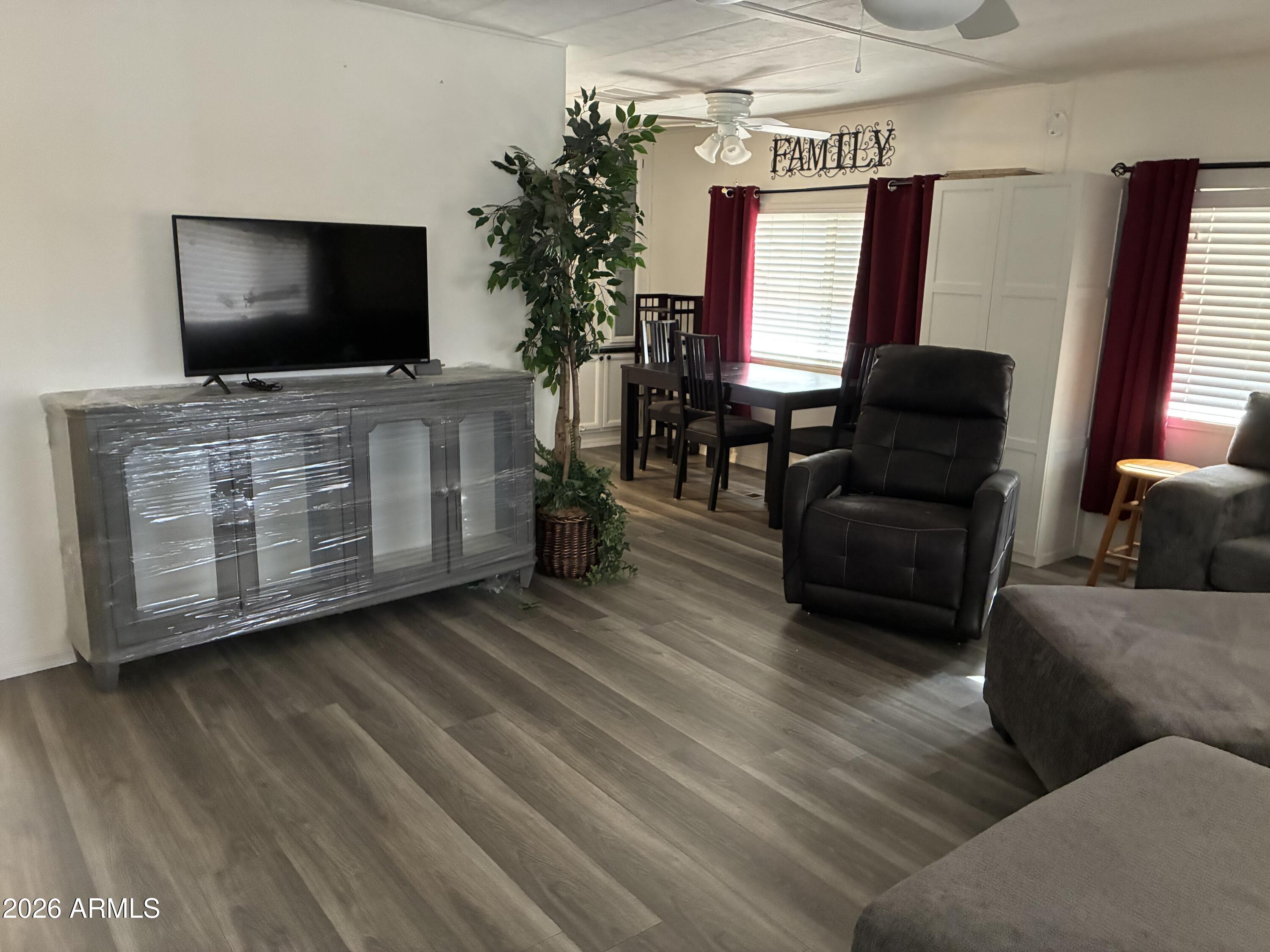 53 N MOUNTAIN Road N