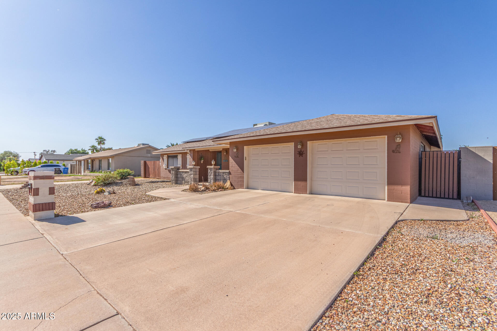 1348 W ROCKWOOD Drive