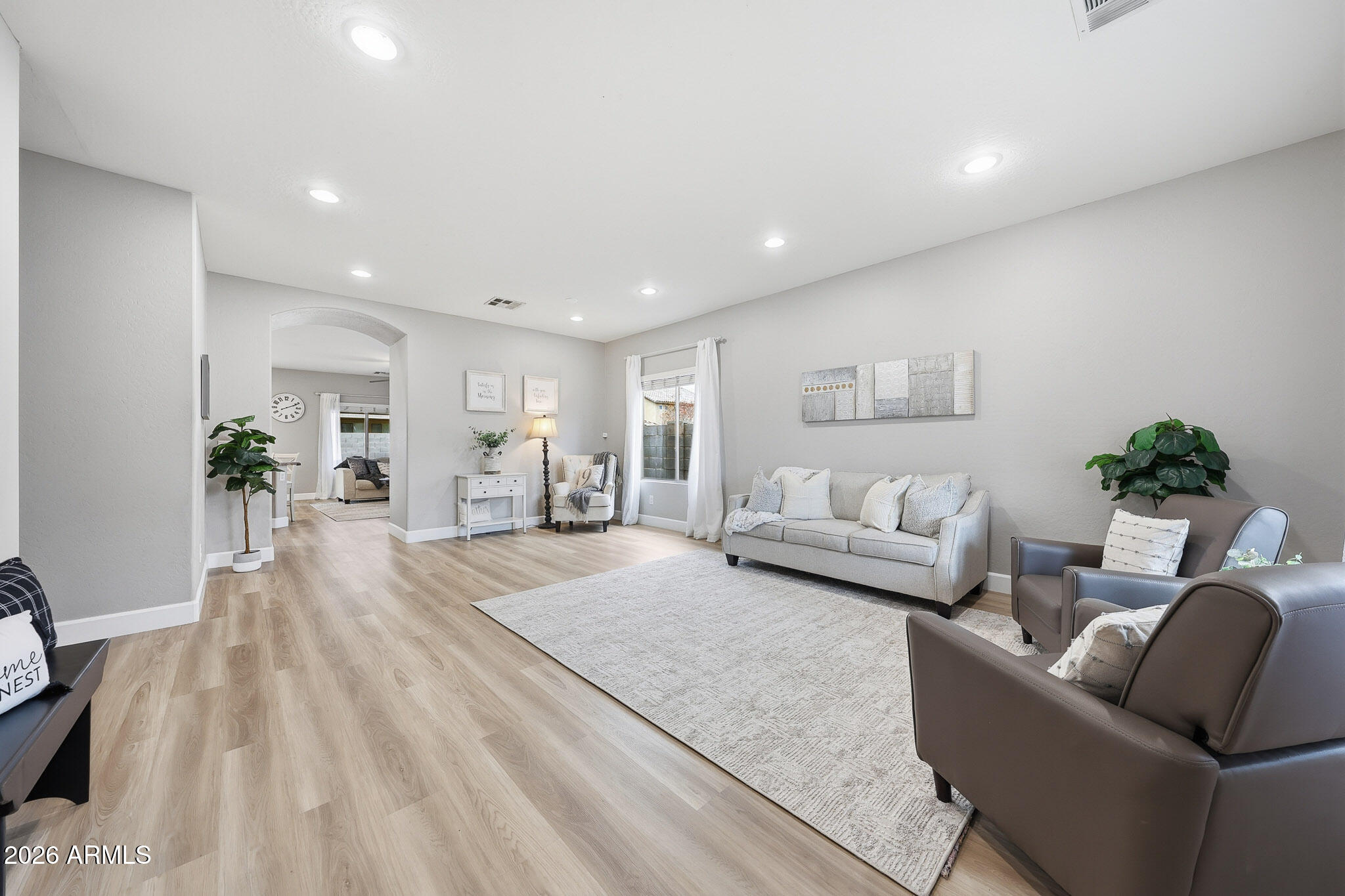 16521 W LILAC Street