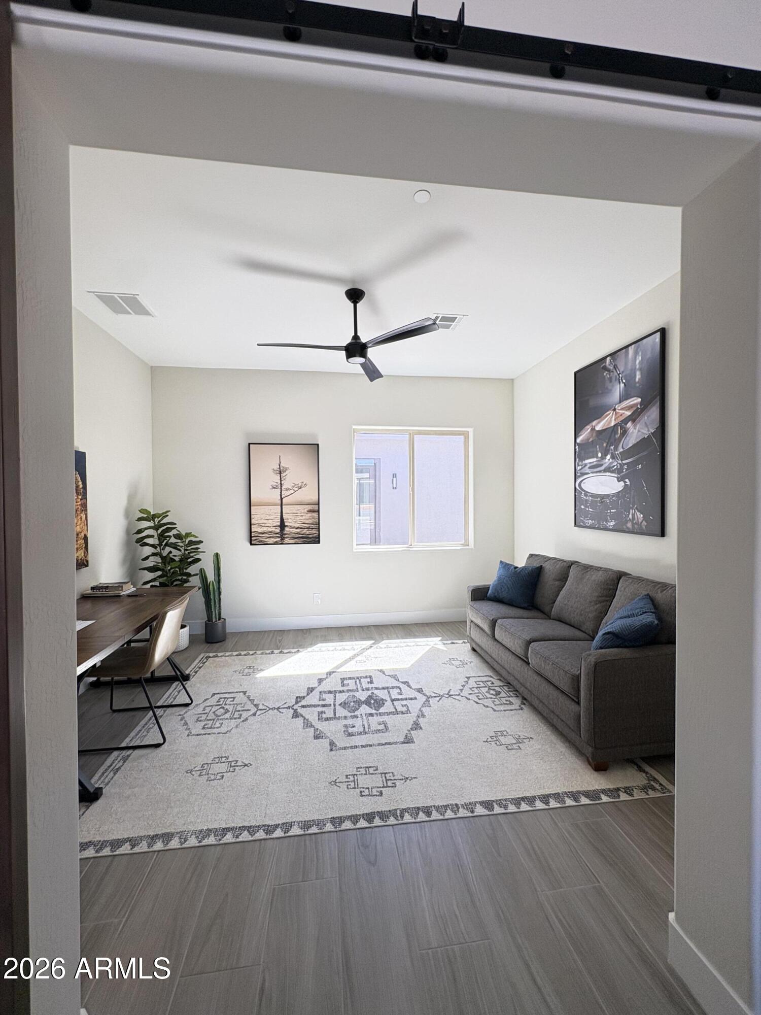 6896 E LOMAS VERDES Drive