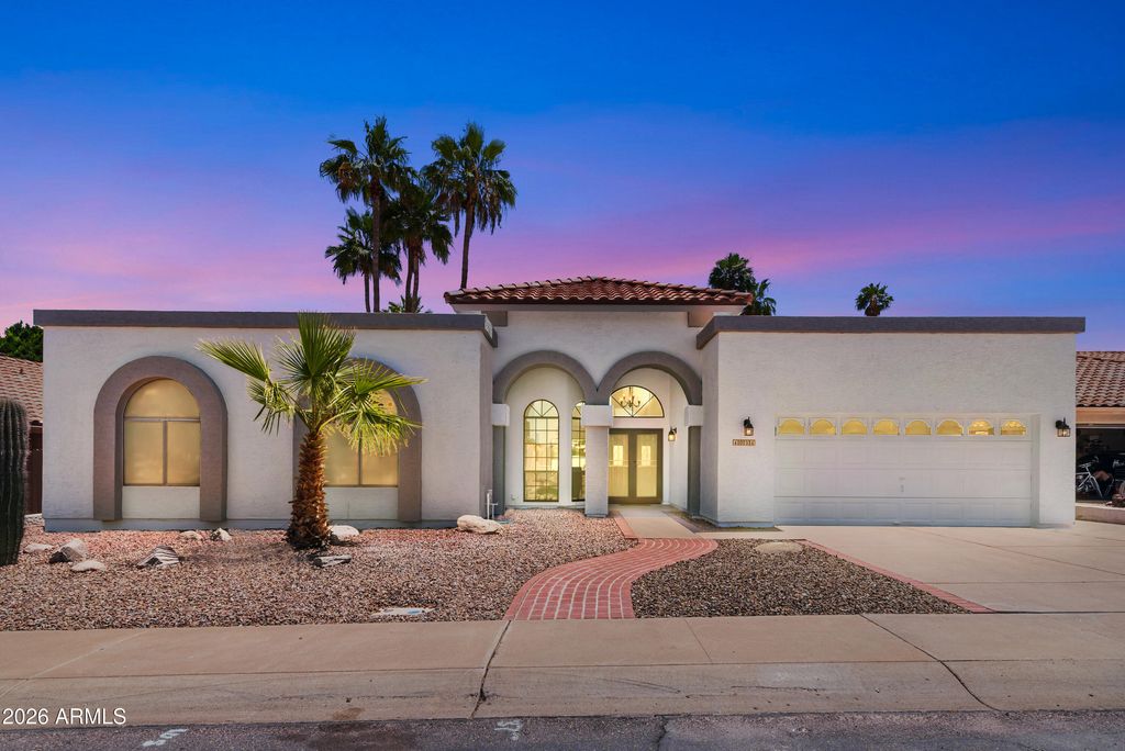Photo of 1031 S Capistrano Drive, Gilbert, AZ 85233 (MLS # 7018318)
