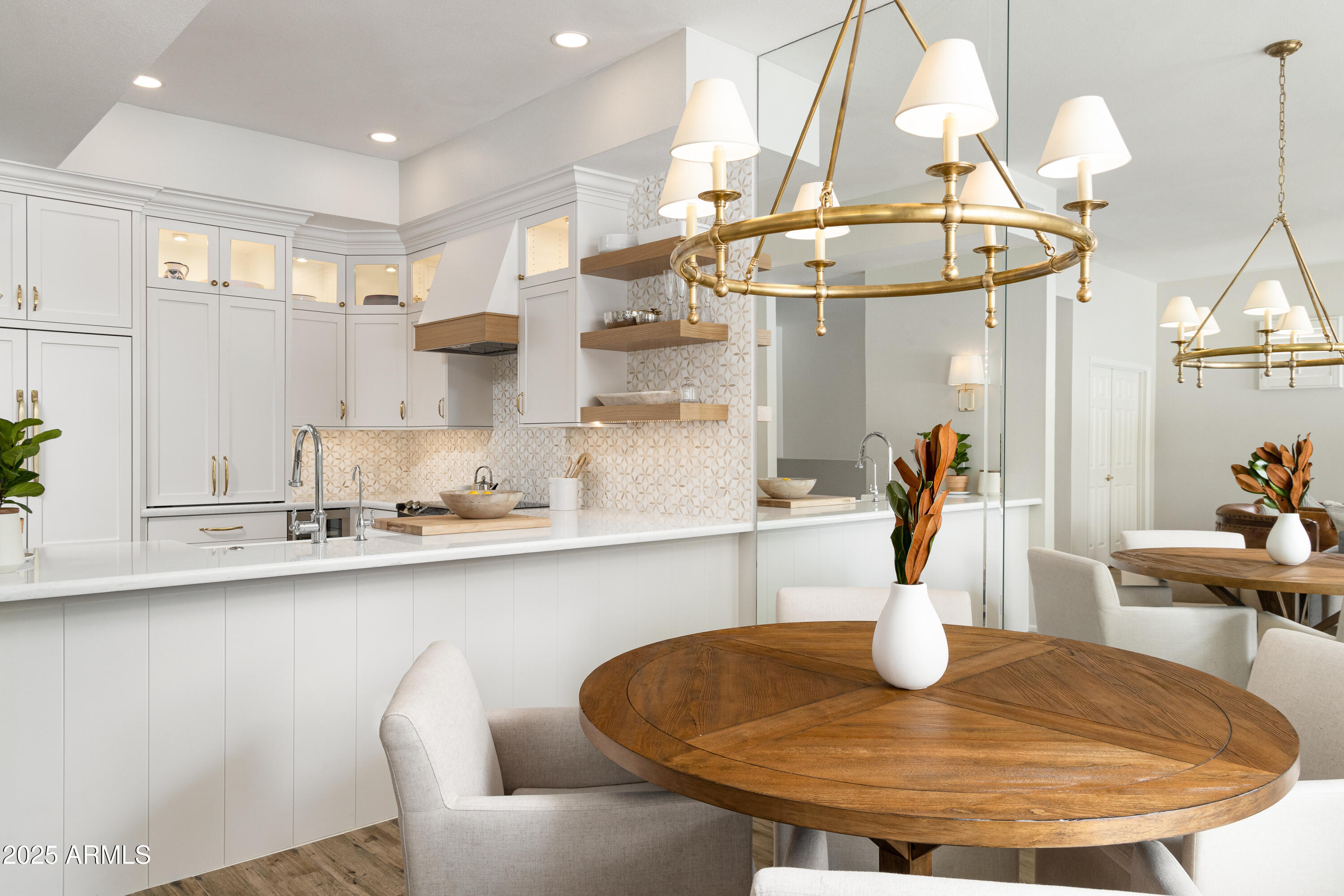 8270 N HAYDEN Road 2011